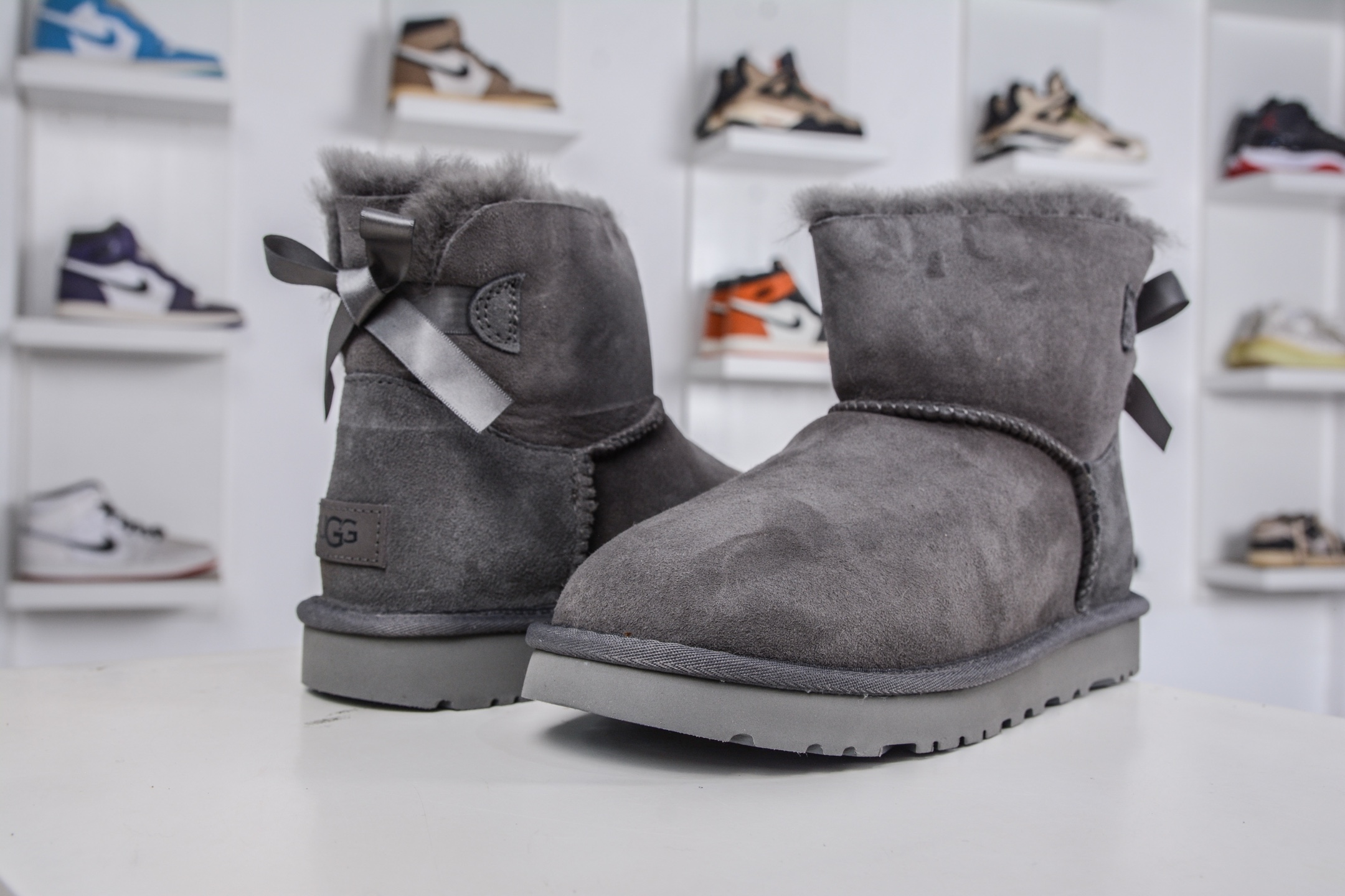 220 UGG Bailey贝莉单丝带蝴蝶结 灰色 秋冬羊皮毛一体雪地靴 1016501-GREY