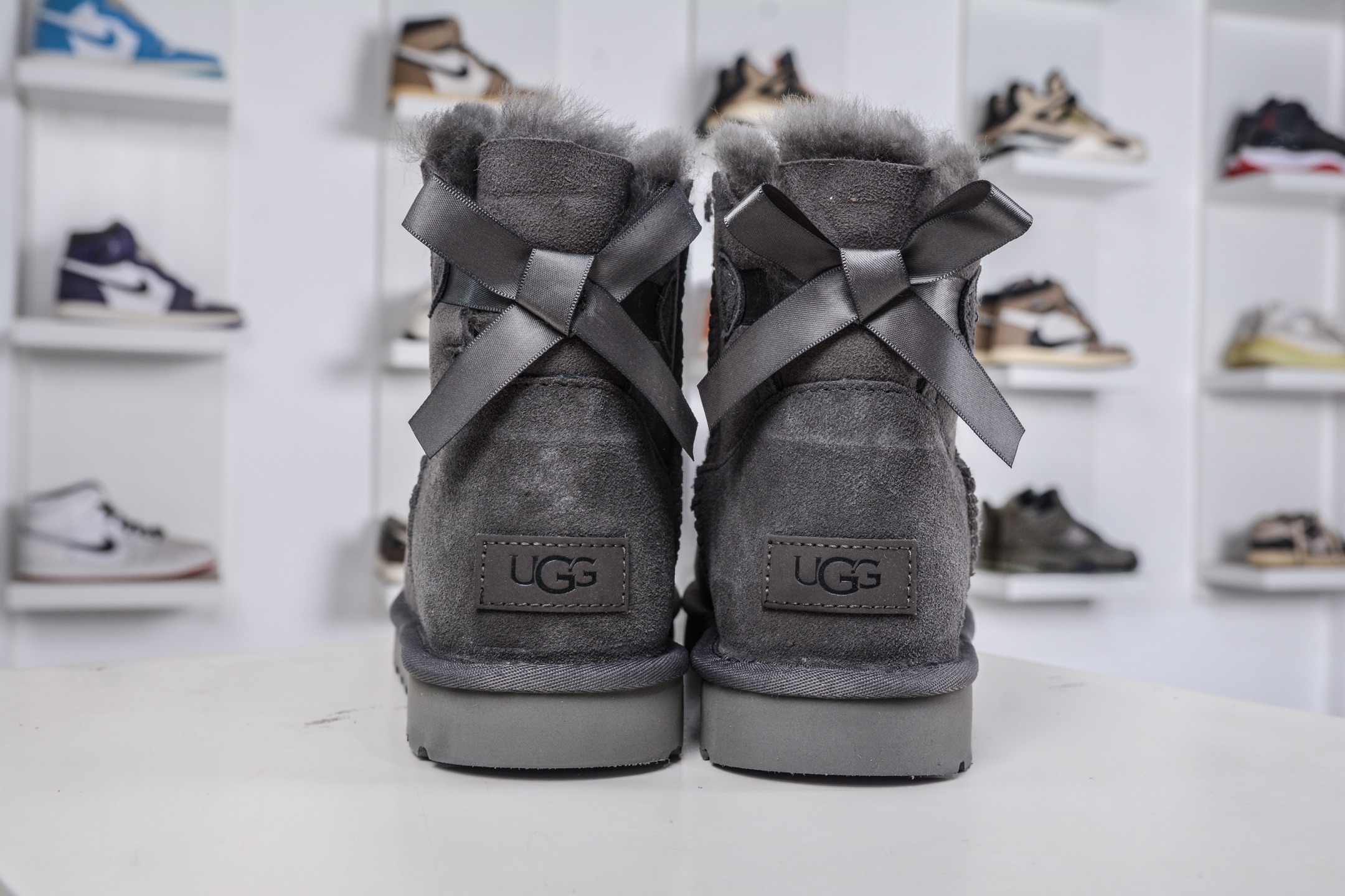 220 UGG Bailey贝莉单丝带蝴蝶结 灰色 秋冬羊皮毛一体雪地靴 1016501-GREY