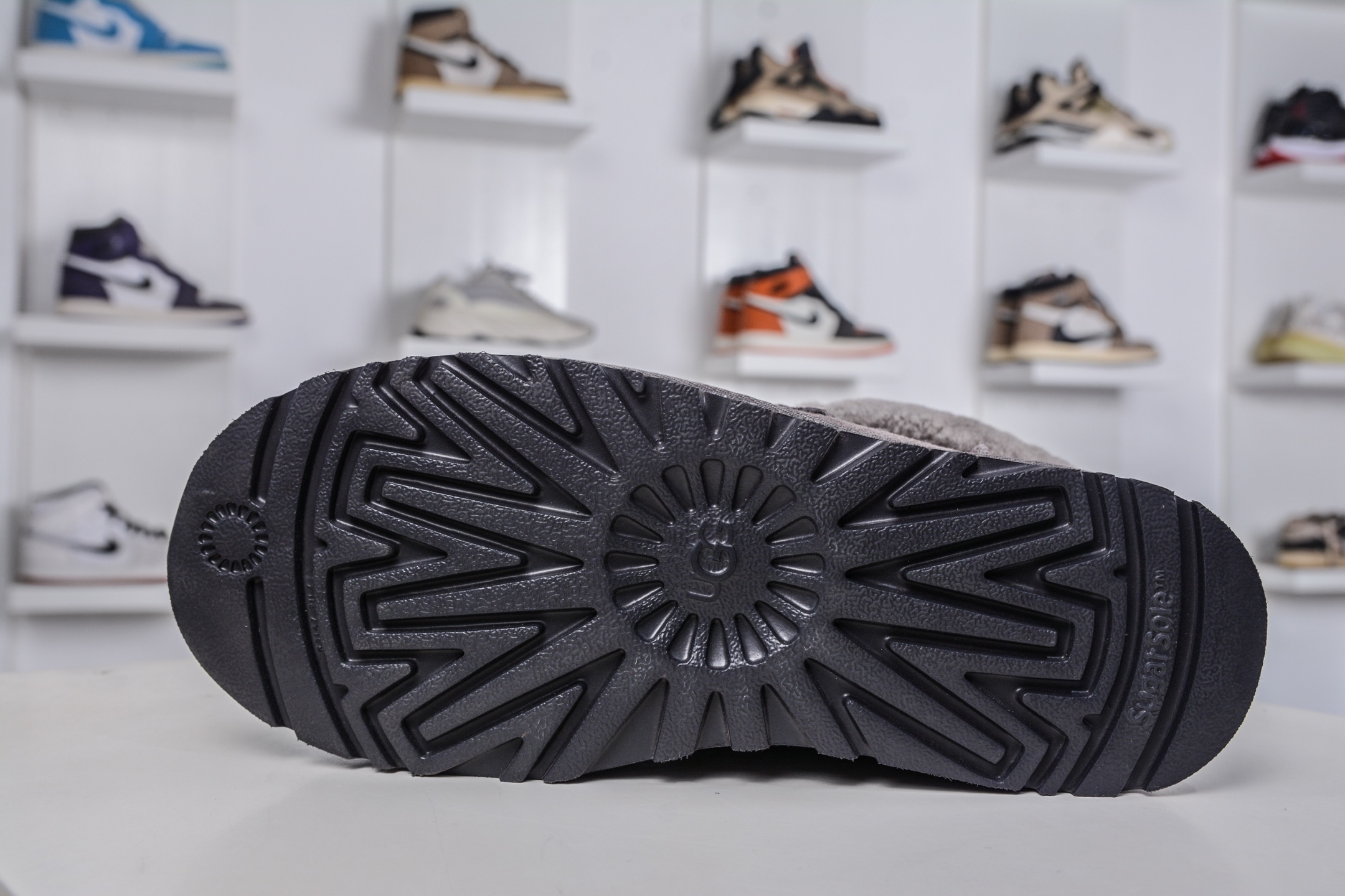 320 UGG Funkarra 芙卡拉 雷云灰 1143954-THND