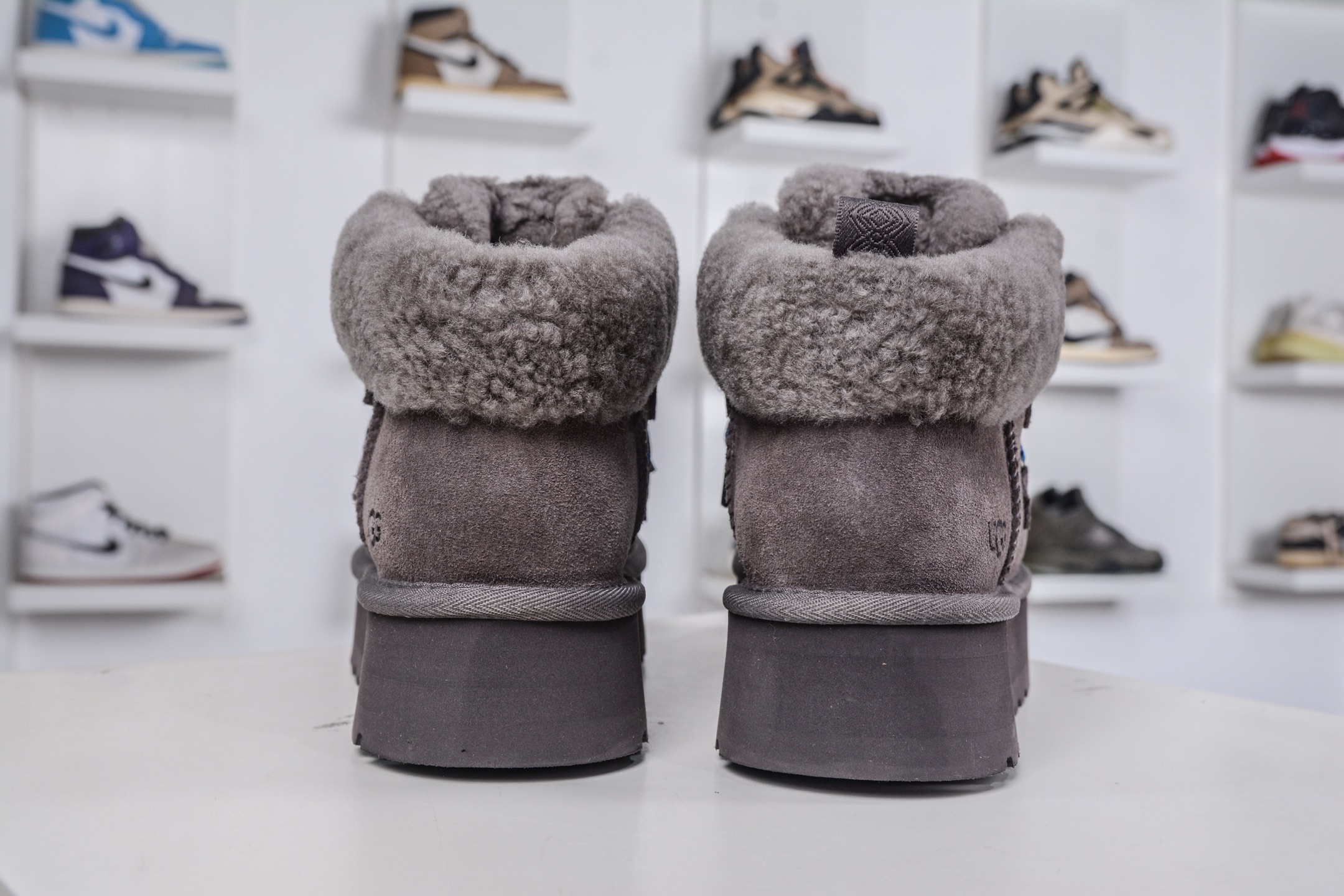 320 UGG Funkarra 芙卡拉 雷云灰 1143954-THND