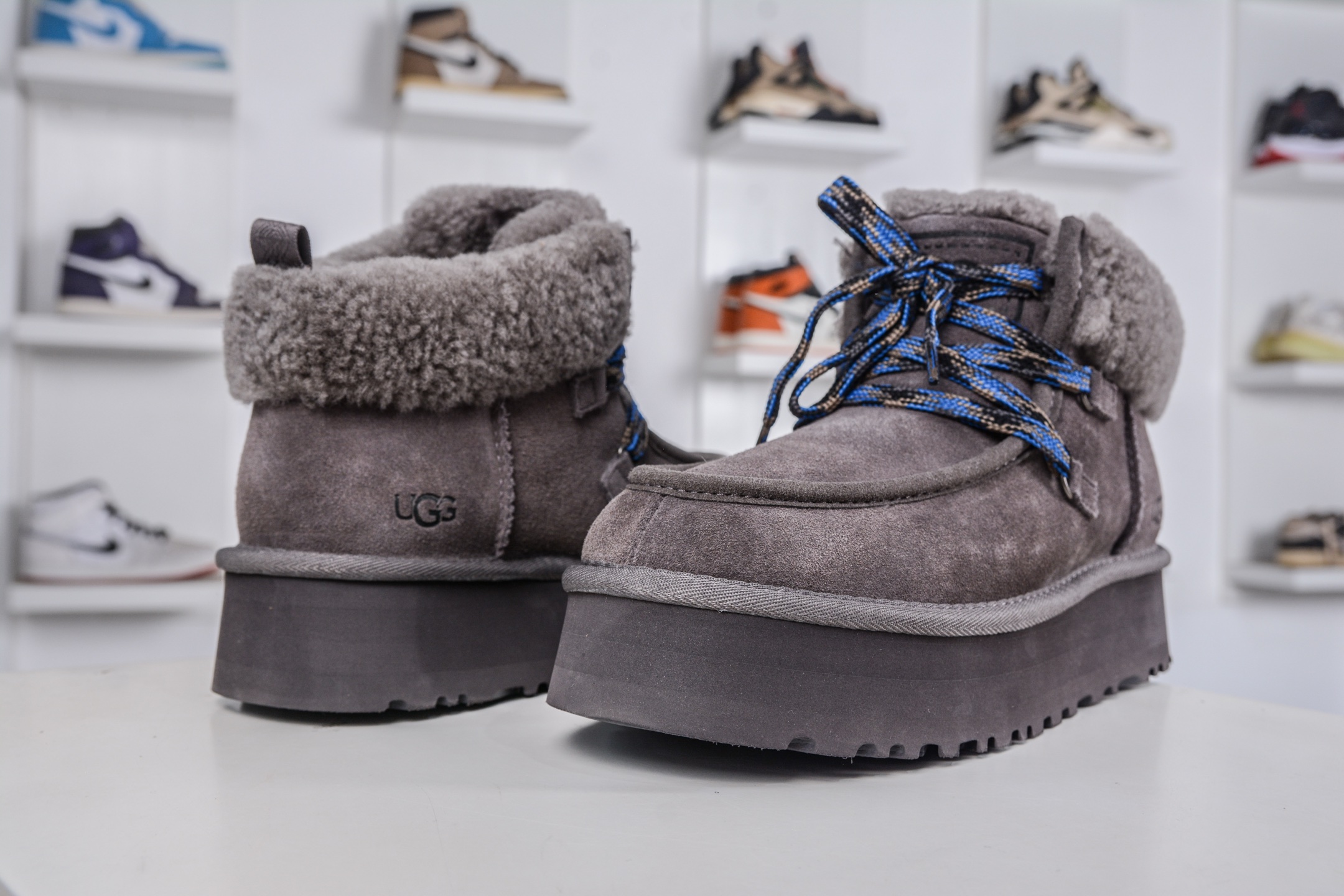 320 UGG Funkarra 芙卡拉 雷云灰 1143954-THND