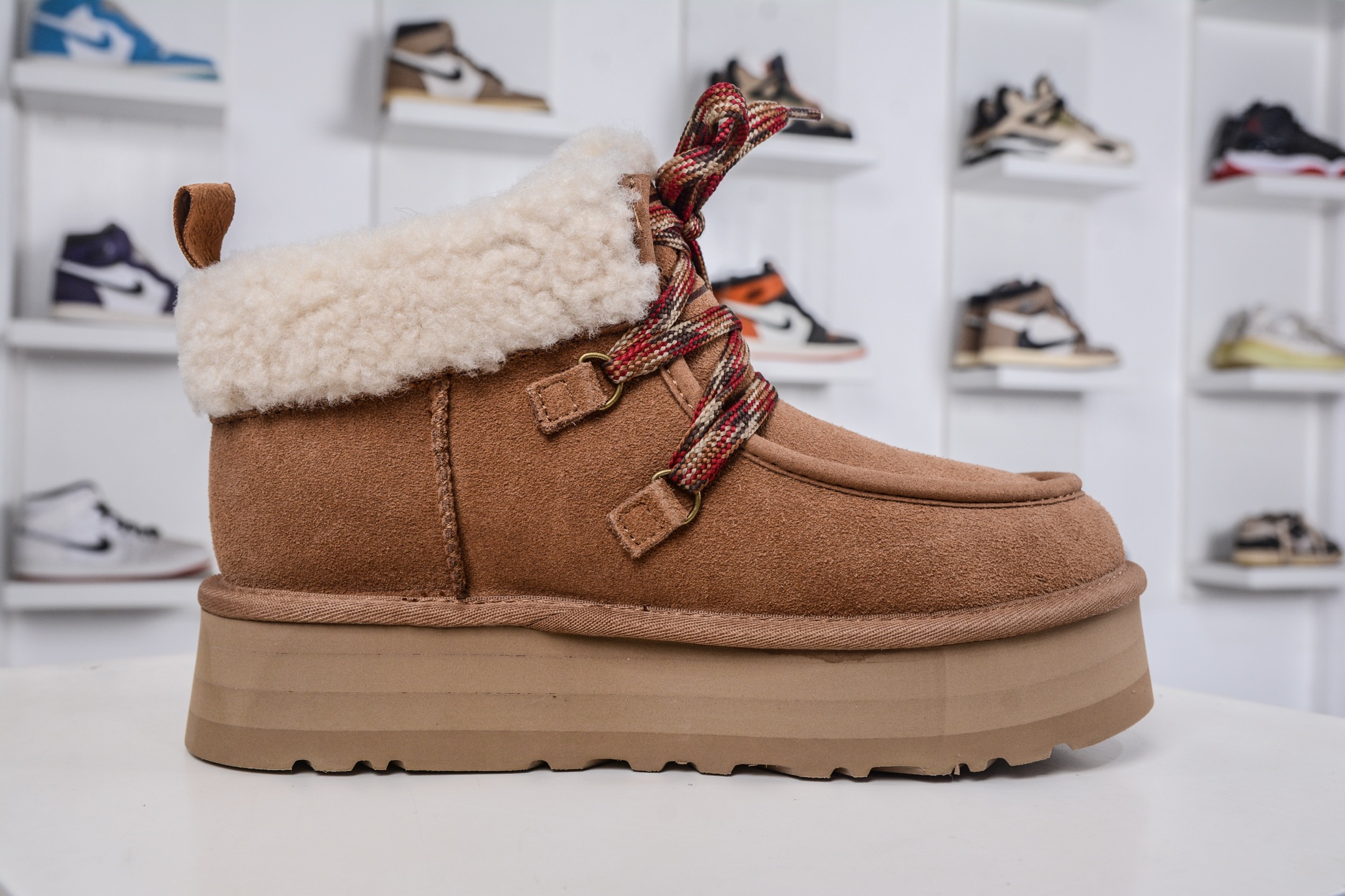 320 UGG Funkarra 芙卡拉 栗色 1143954-CHE