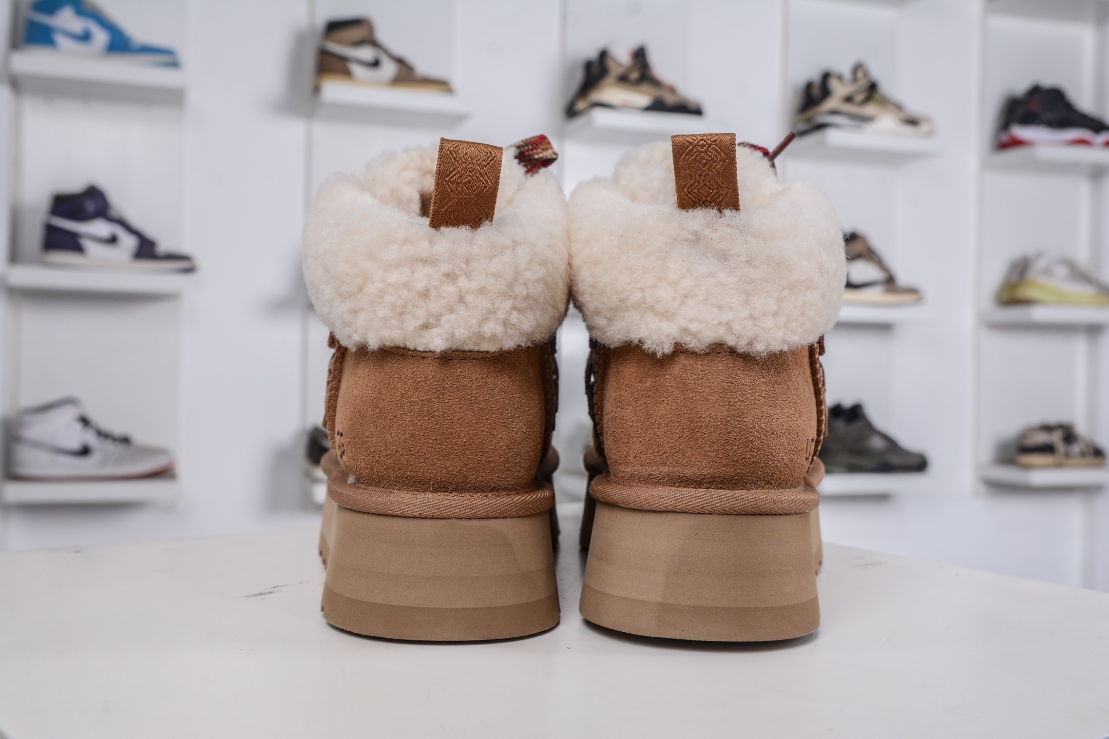 320 UGG Funkarra 芙卡拉 栗色 1143954-CHE
