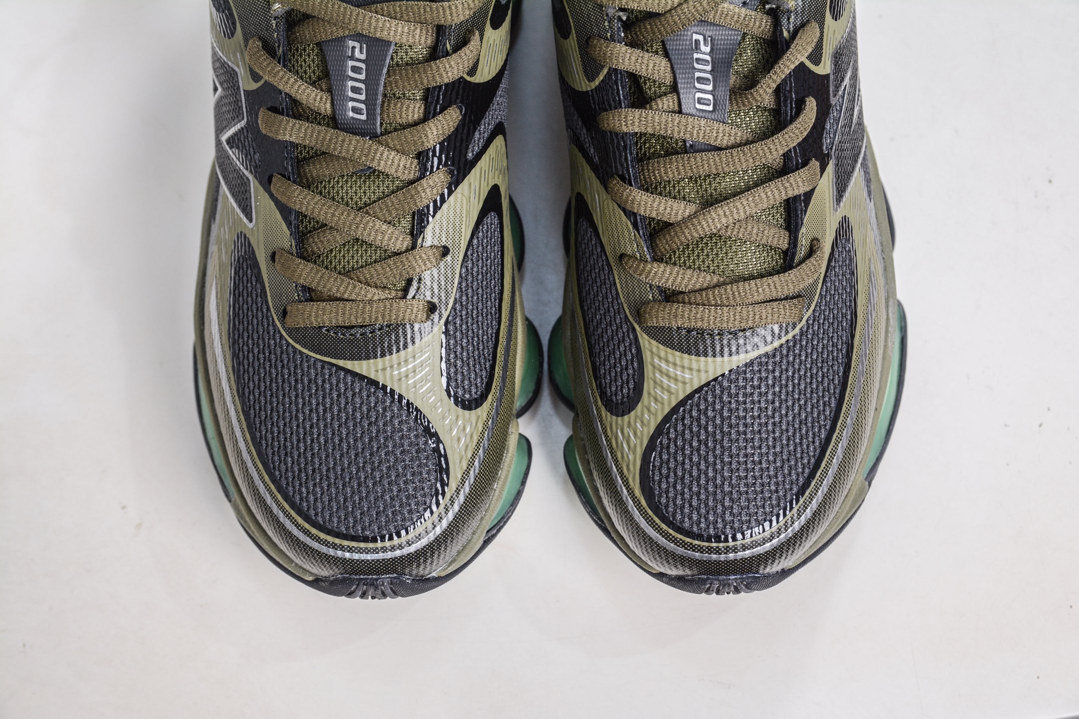 220 T版纯原 New Balance NB2000 舒适百搭防滑耐磨低帮 休闲跑步鞋 U20006E1