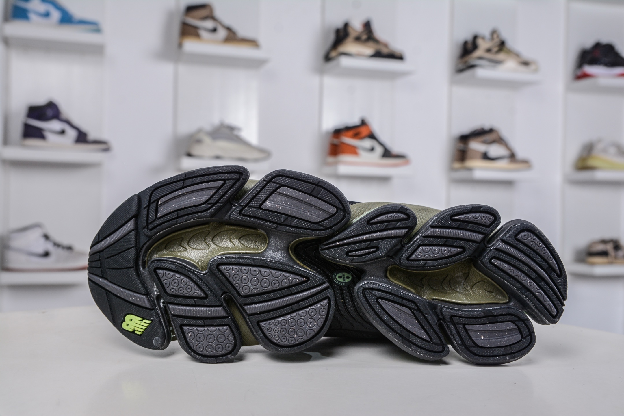 220 T版纯原 New Balance NB2000 舒适百搭防滑耐磨低帮 休闲跑步鞋 U20006E1