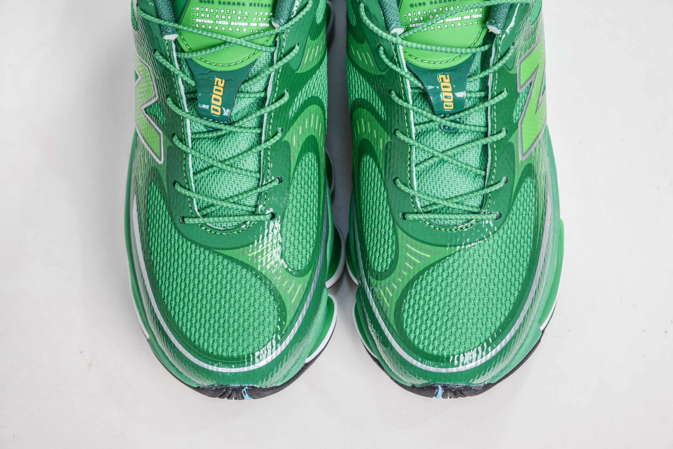 220 T版纯原 New Balance NB2000 舒适百搭防滑耐磨低帮 休闲跑步鞋 U2000ME