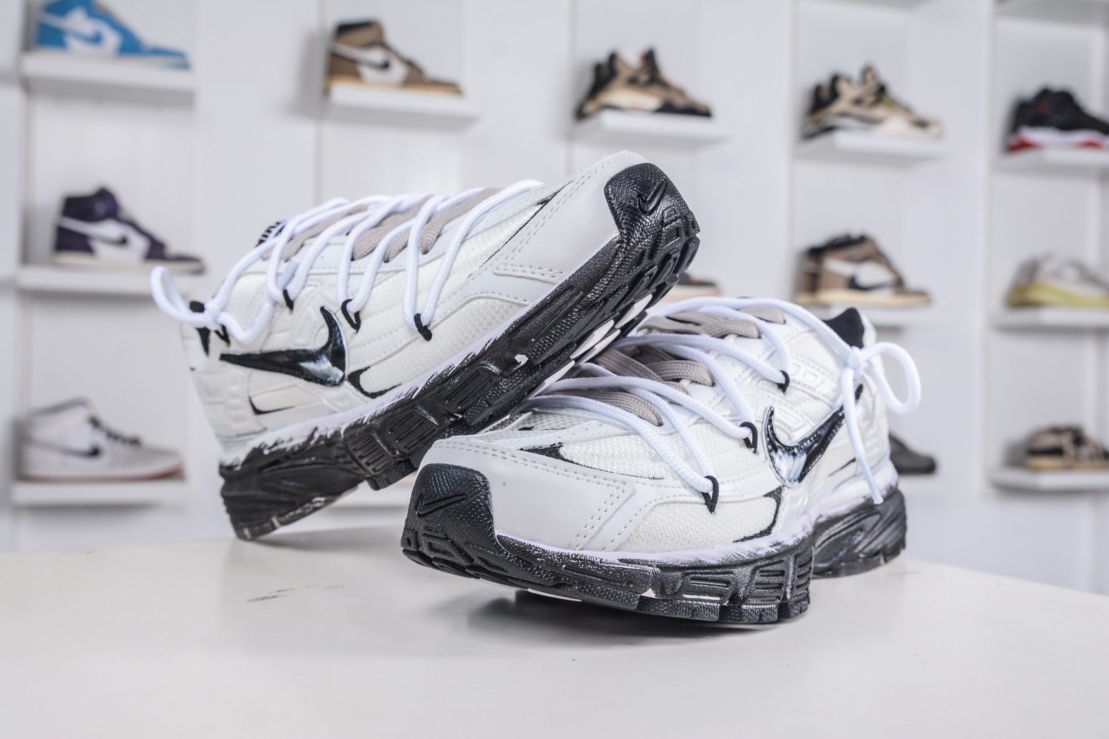 NIKE INITIATOR创始者系列复古休闲运动舒适跑鞋 394055-100