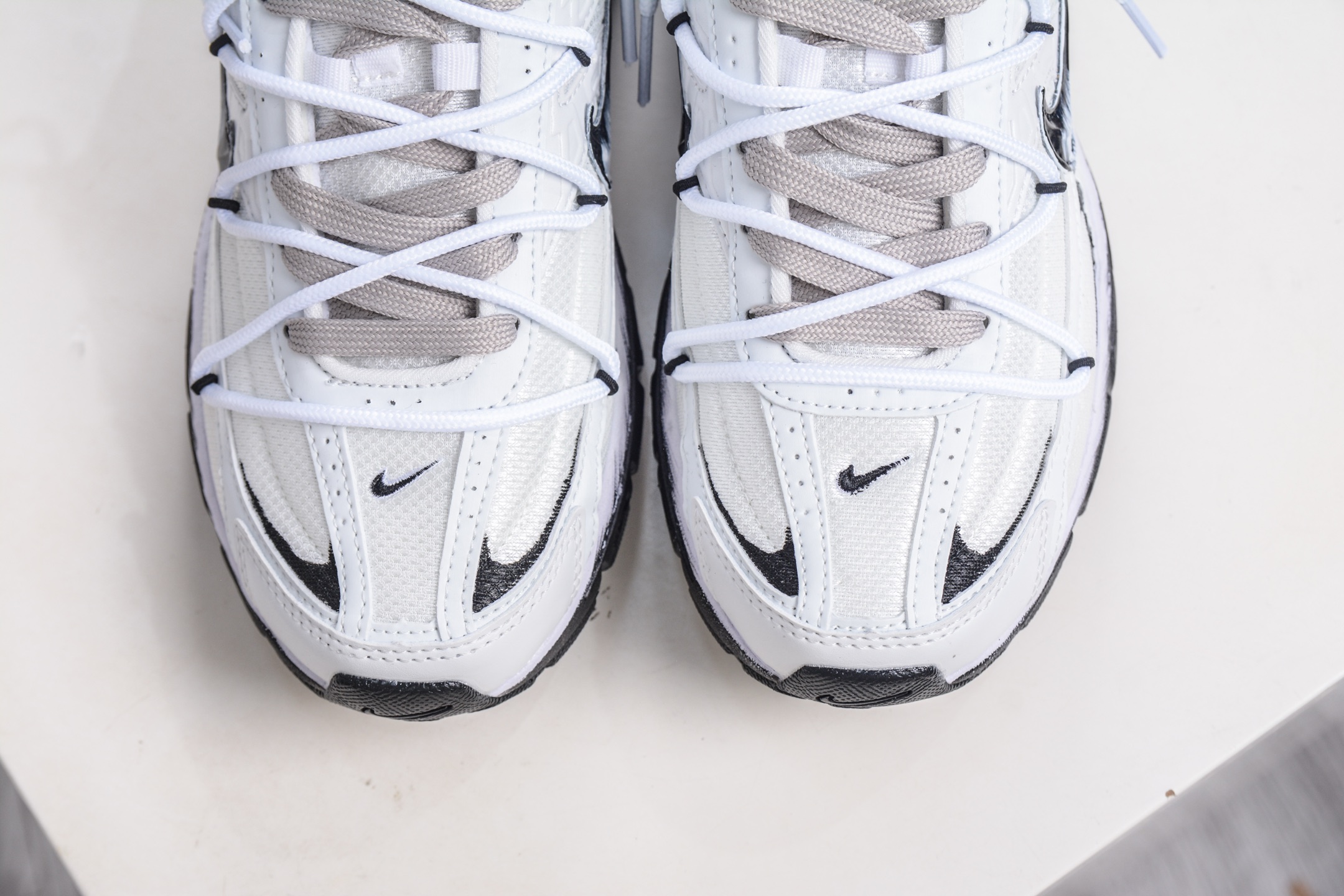 NIKE INITIATOR创始者系列复古休闲运动舒适跑鞋 394055-100