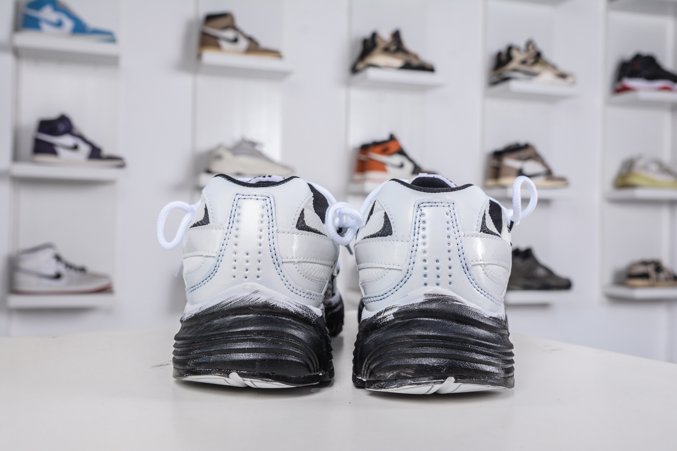 NIKE INITIATOR创始者系列复古休闲运动舒适跑鞋 394055-100