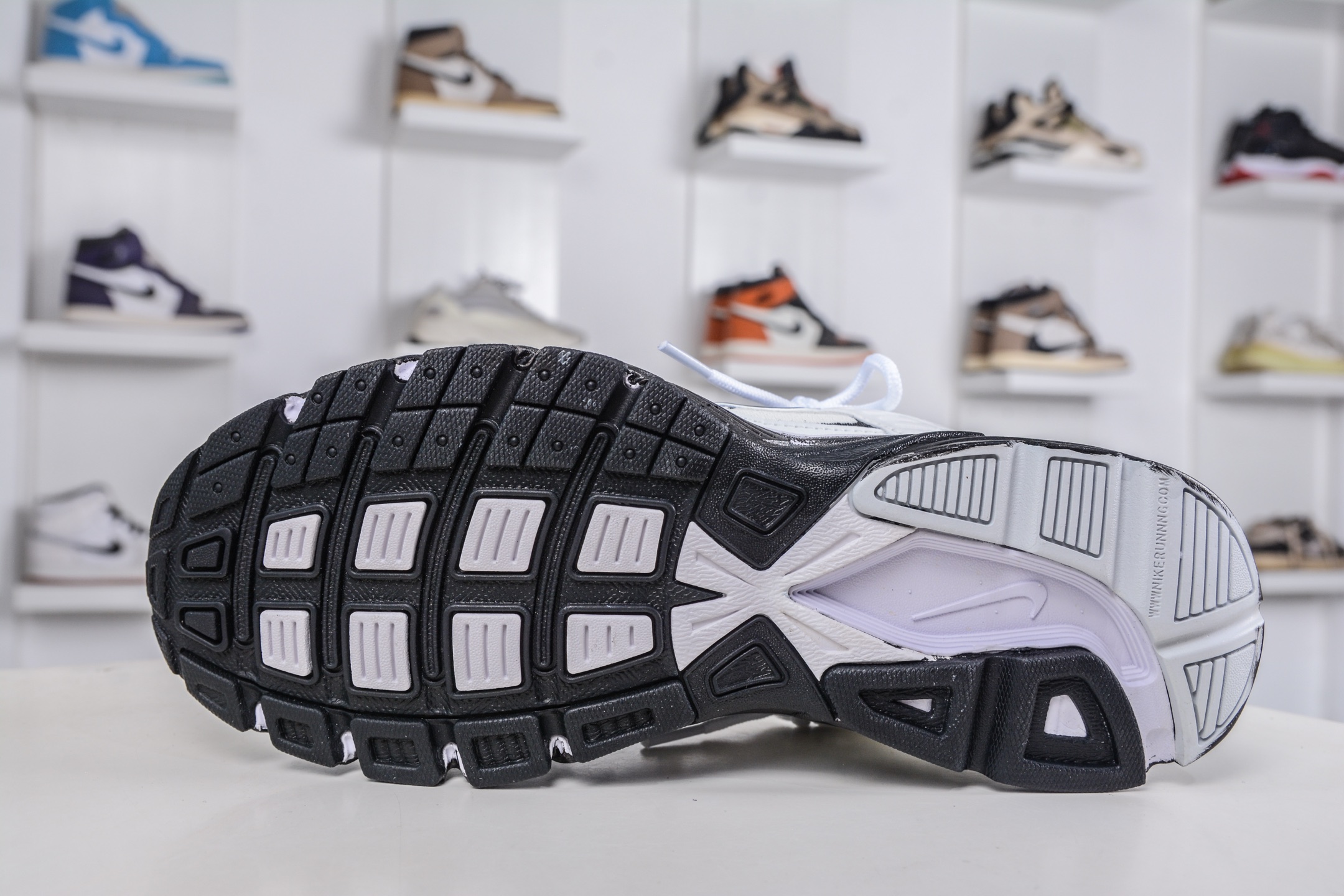 NIKE INITIATOR创始者系列复古休闲运动舒适跑鞋 394055-100