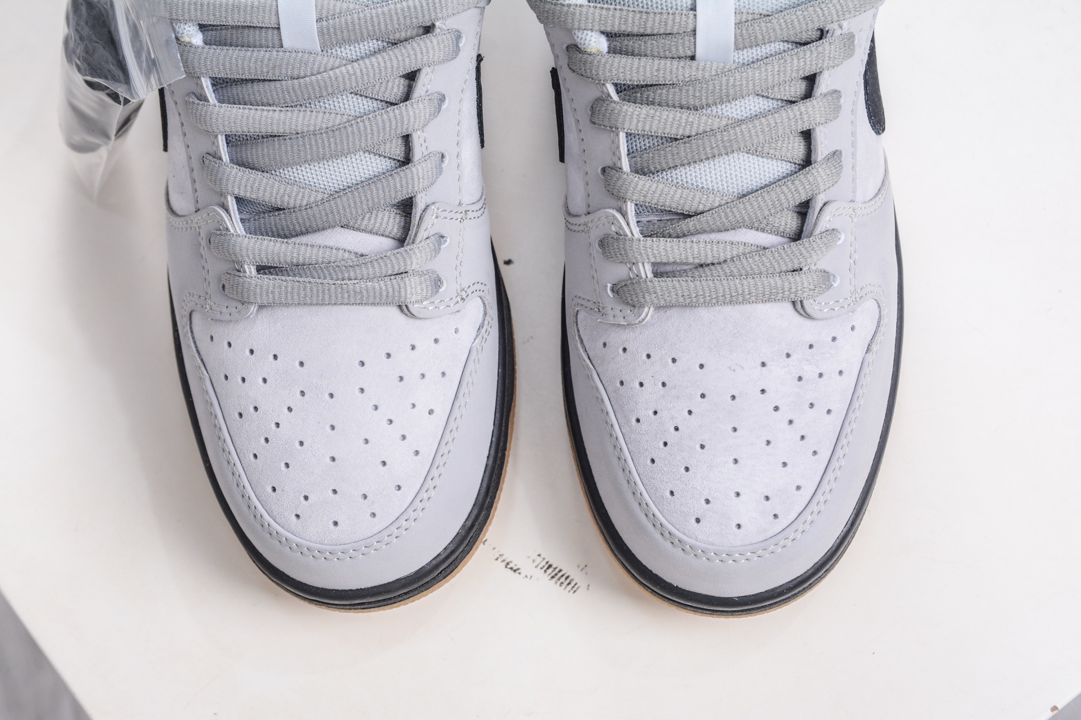 Nike Dunk SB 灰黑 FJ1674-002