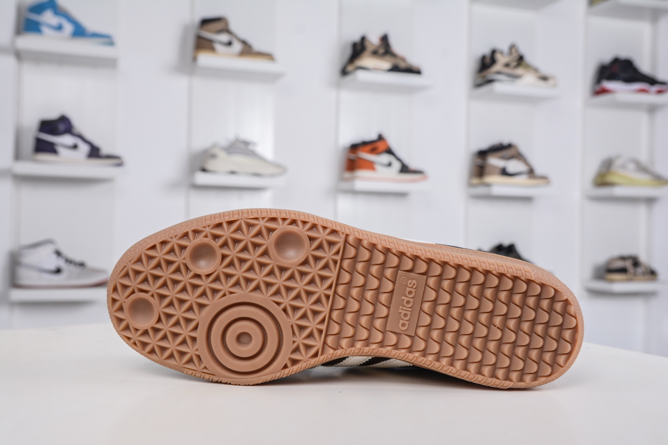 140 Adidas Samba 复古桑巴板鞋 这款桑巴鞋 JR0891