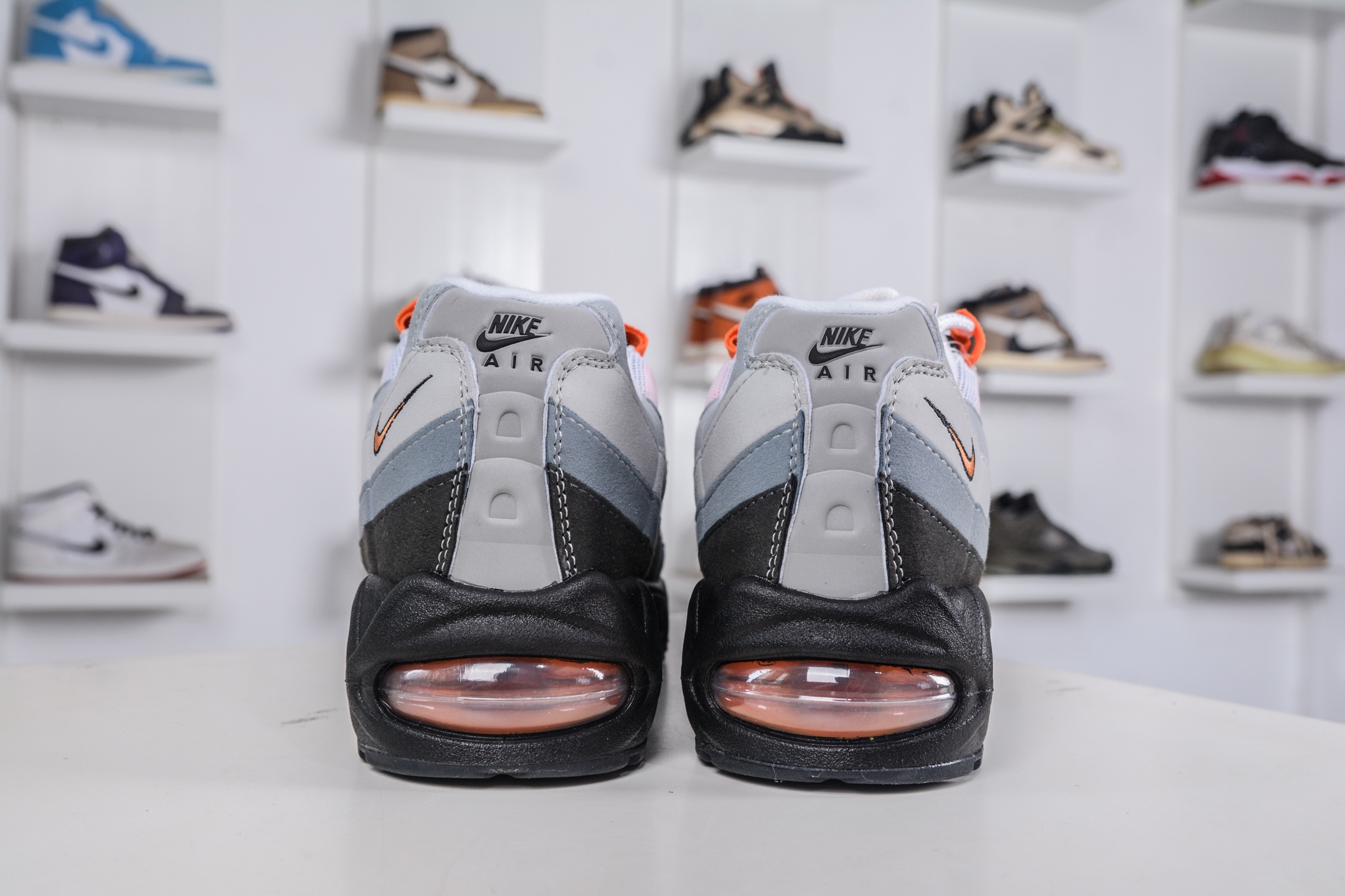 NIKE Air 95 潮流百搭 气垫缓震慢跑鞋 HM4740-005