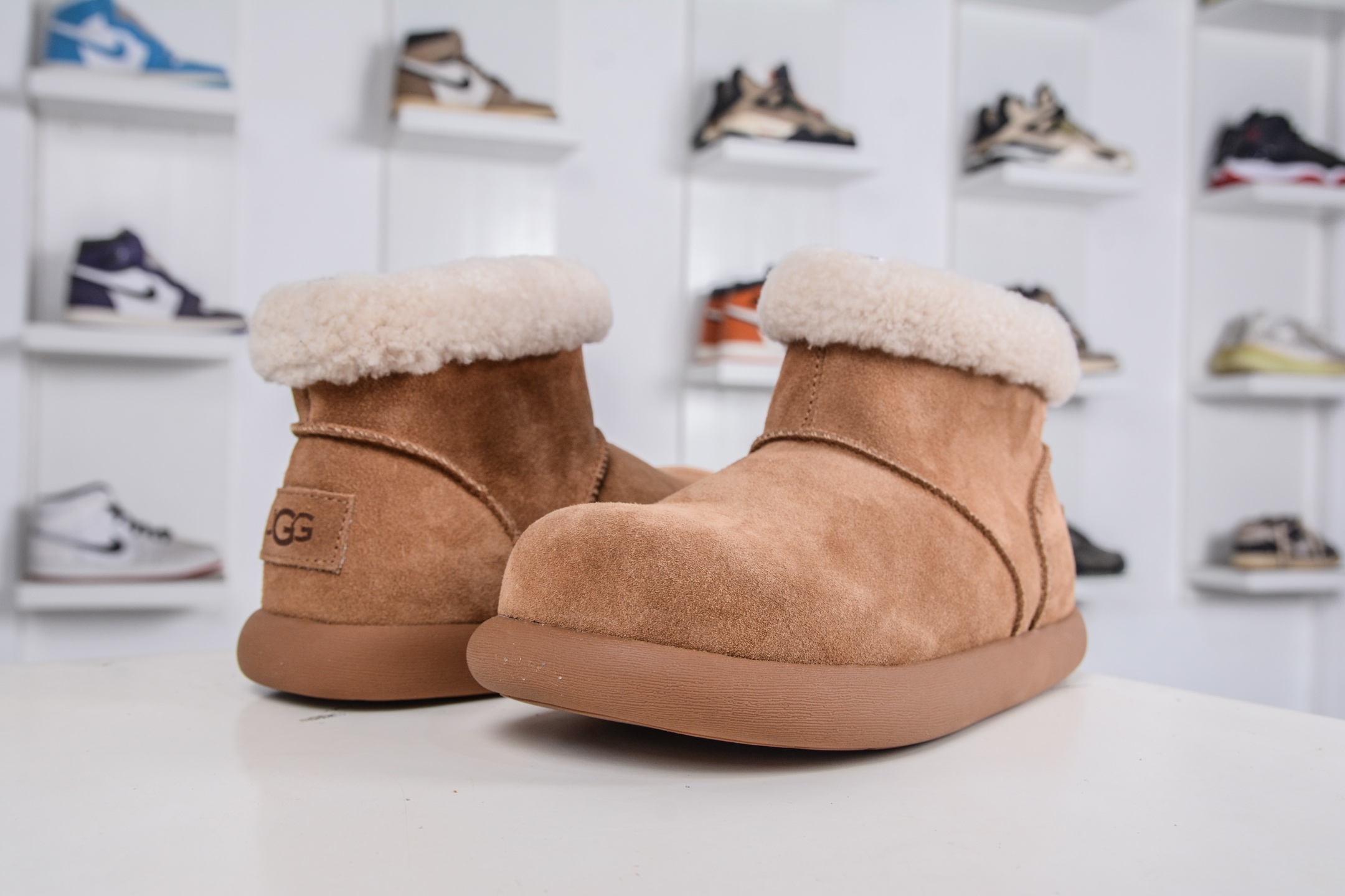 UGG 卷毛土豆靴 栗色 女神款秋冬羊皮毛一体雪地靴 115698