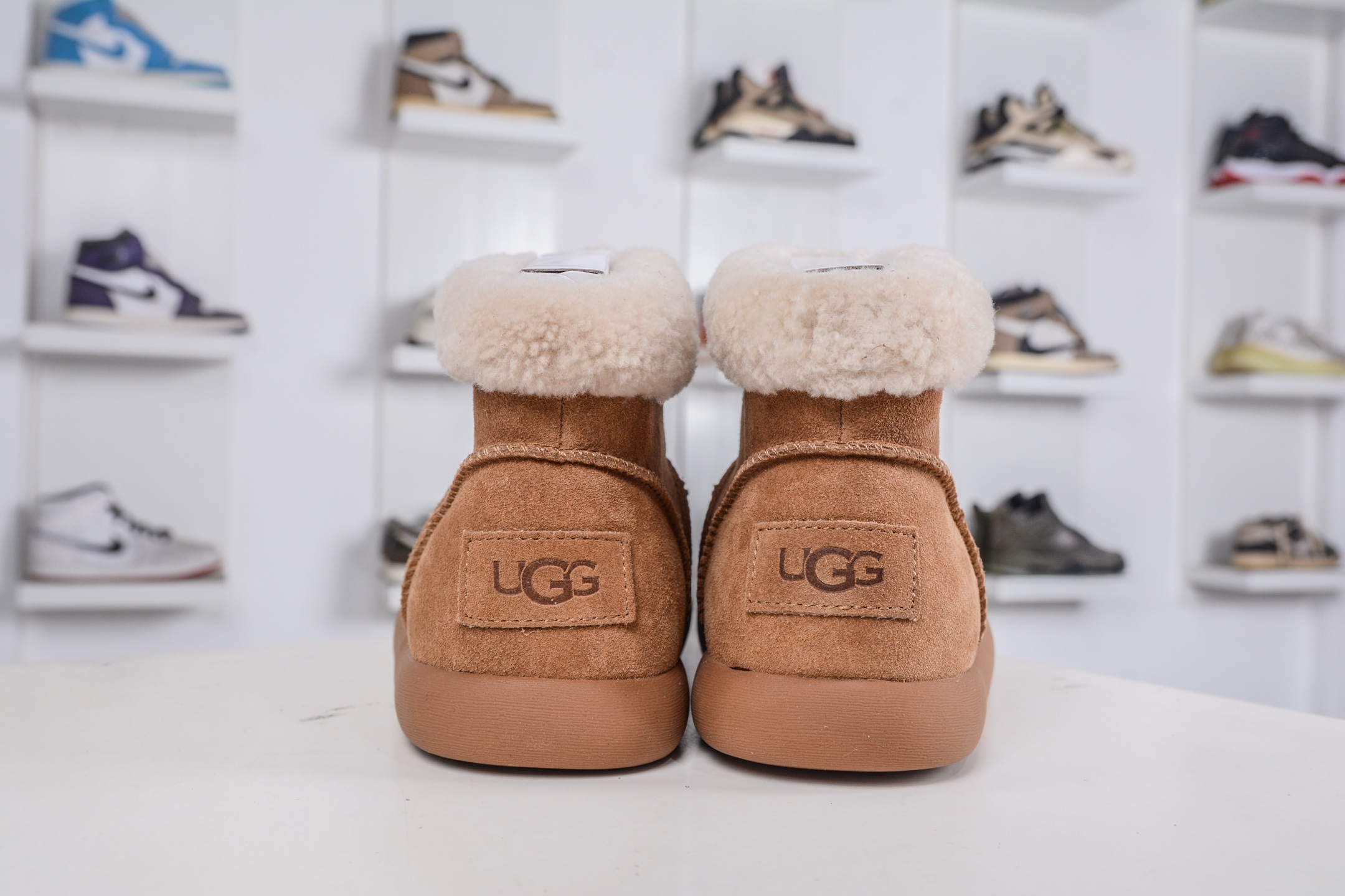 UGG 卷毛土豆靴 栗色 女神款秋冬羊皮毛一体雪地靴 115698