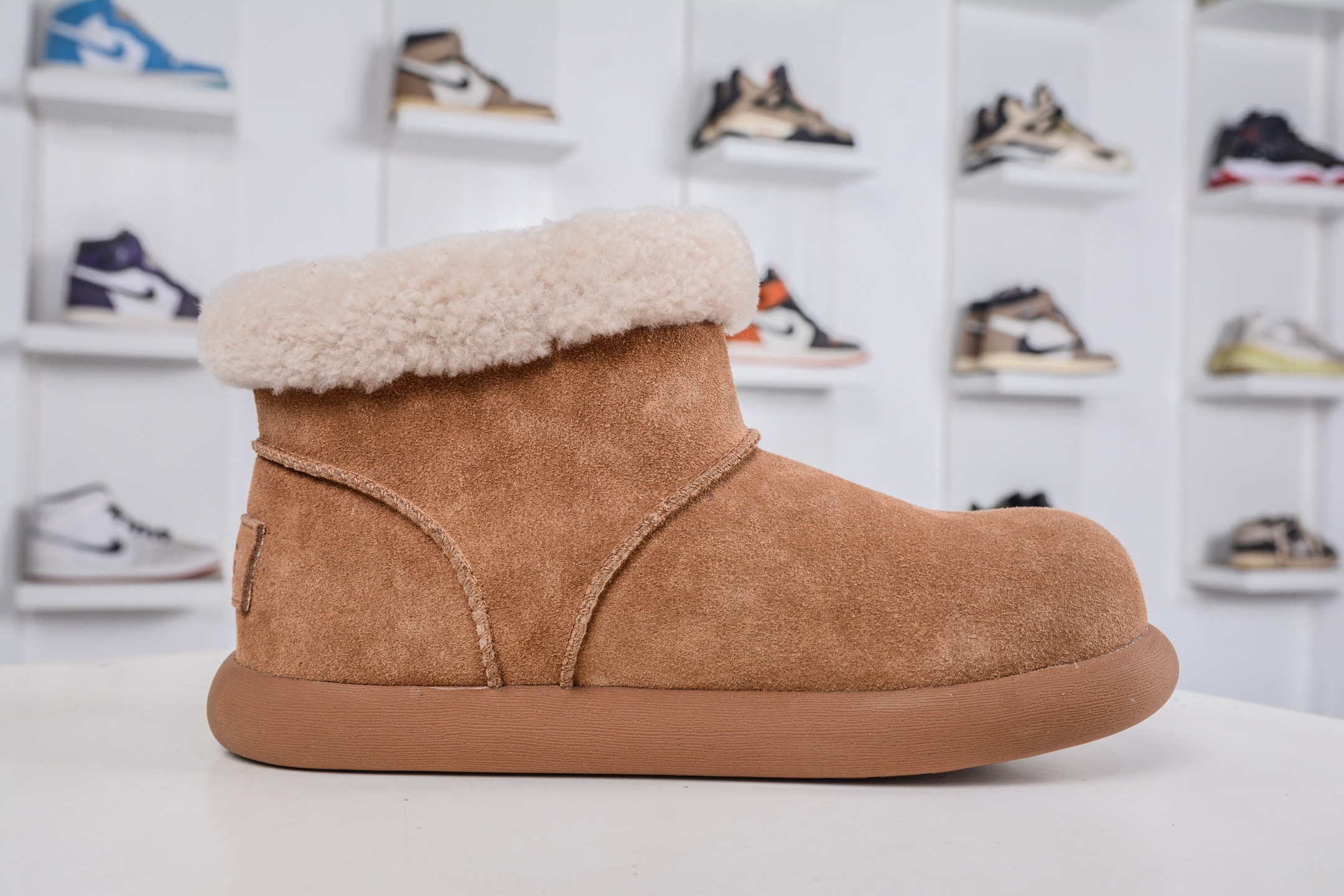 UGG 卷毛土豆靴 栗色 女神款秋冬羊皮毛一体雪地靴 115698