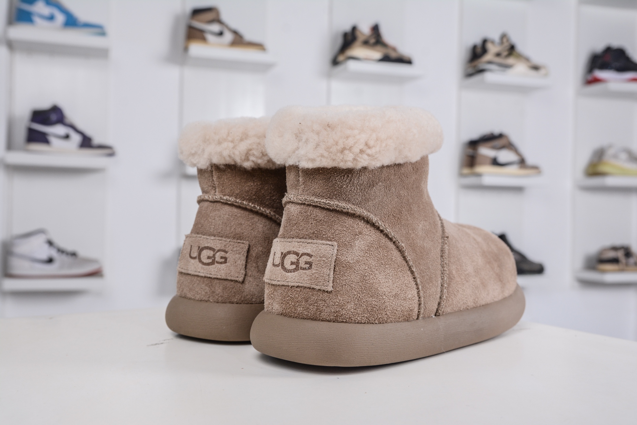 UGG 卷毛土豆靴 羚羊棕 女神款秋冬羊皮毛一体雪地靴 115698