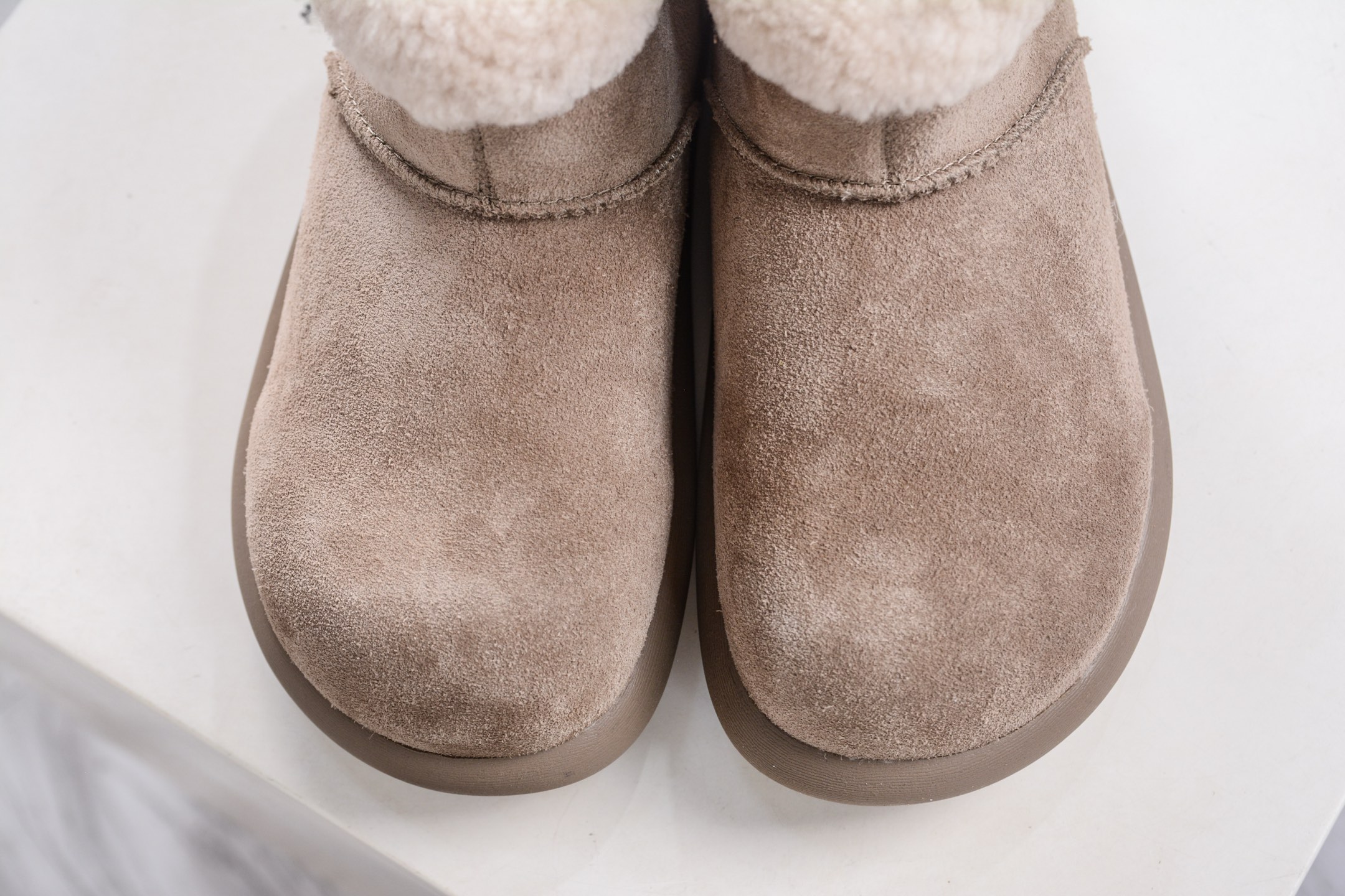 UGG 卷毛土豆靴 羚羊棕 女神款秋冬羊皮毛一体雪地靴 115698