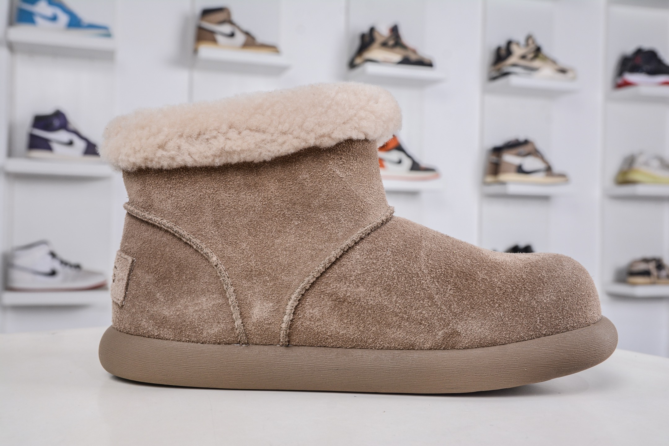 UGG 卷毛土豆靴 羚羊棕 女神款秋冬羊皮毛一体雪地靴 115698