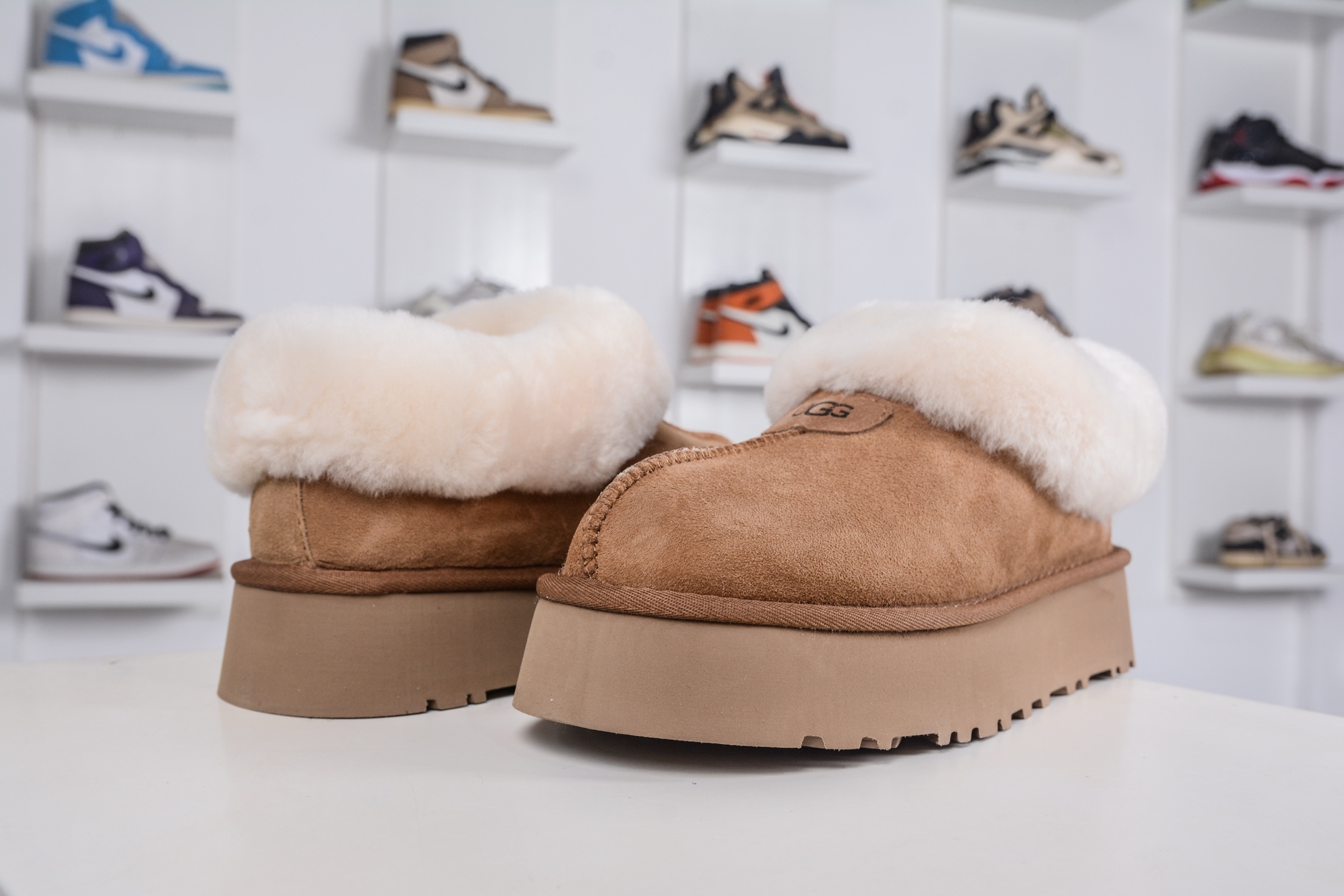 240 UGG 塔次特 3CM厚底 栗色 羊皮毛一体高品质 保暖锁热 1134810-CHE
