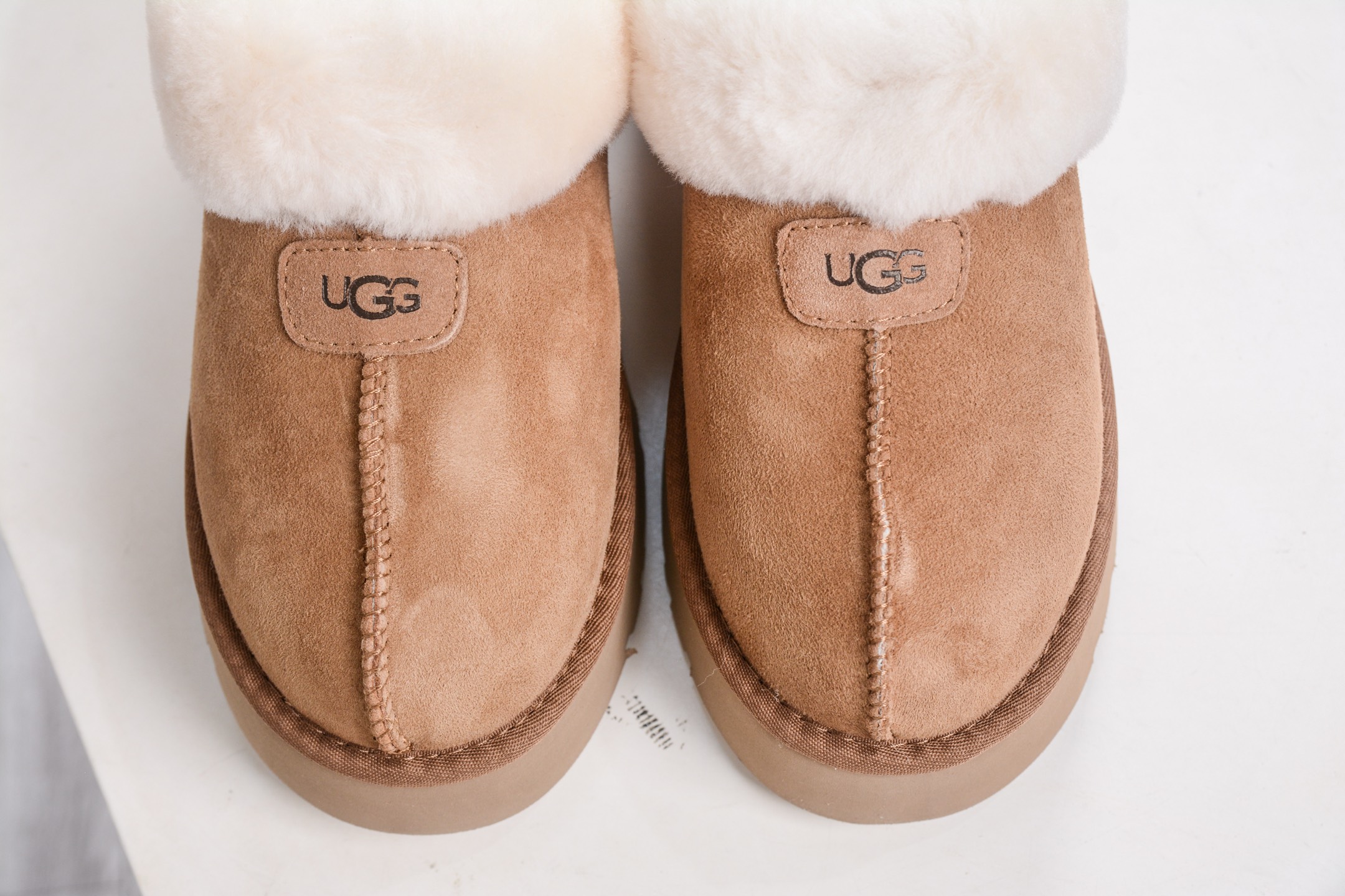 240 UGG 塔次特 3CM厚底 栗色 羊皮毛一体高品质 保暖锁热 1134810-CHE