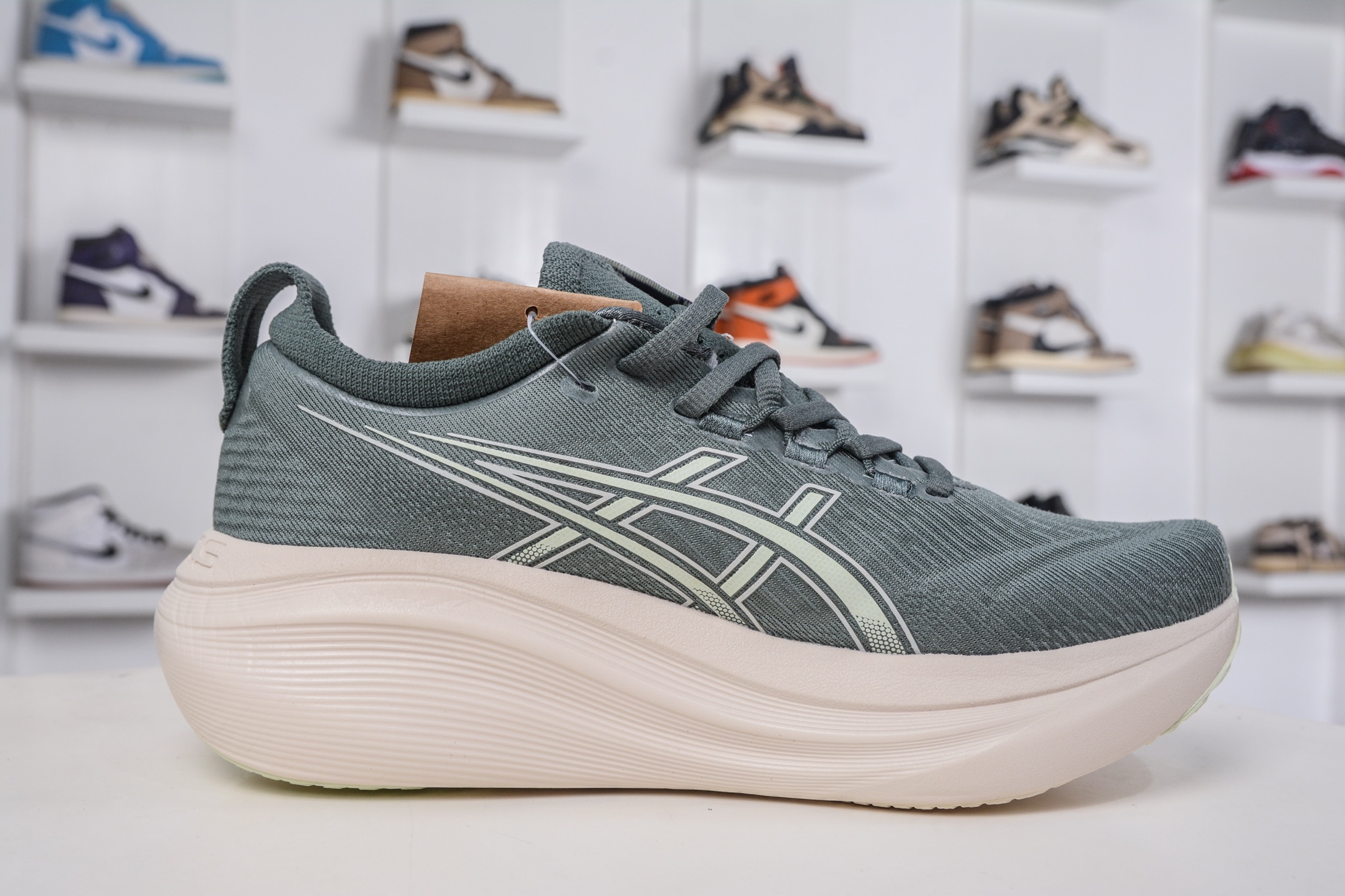 190 Asics Gel-Nimbus 27 亚瑟士专业跑鞋 Asics 日本田径队奥运系列 1011C091-402