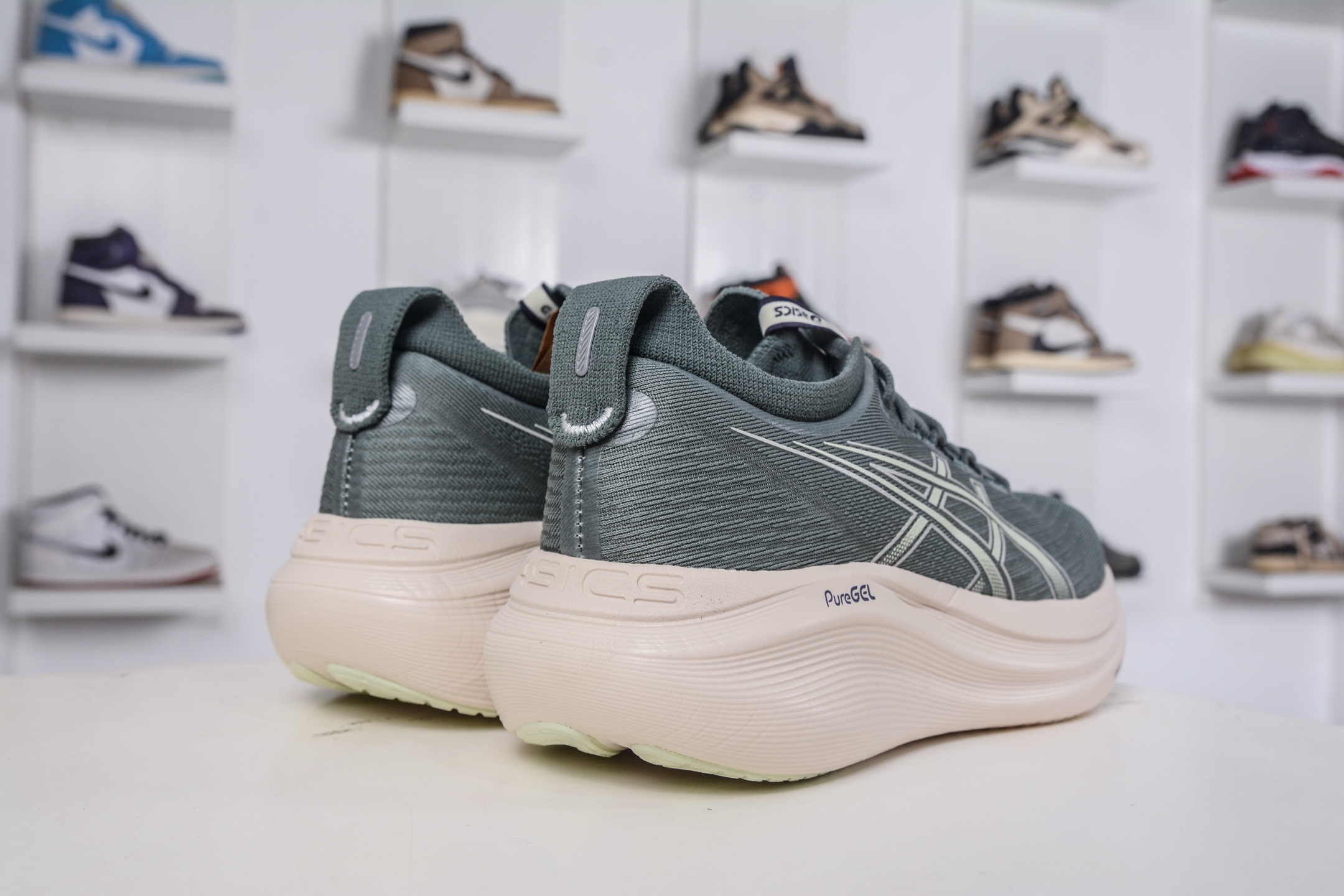 190 Asics Gel-Nimbus 27 亚瑟士专业跑鞋 Asics 日本田径队奥运系列 1011C091-402