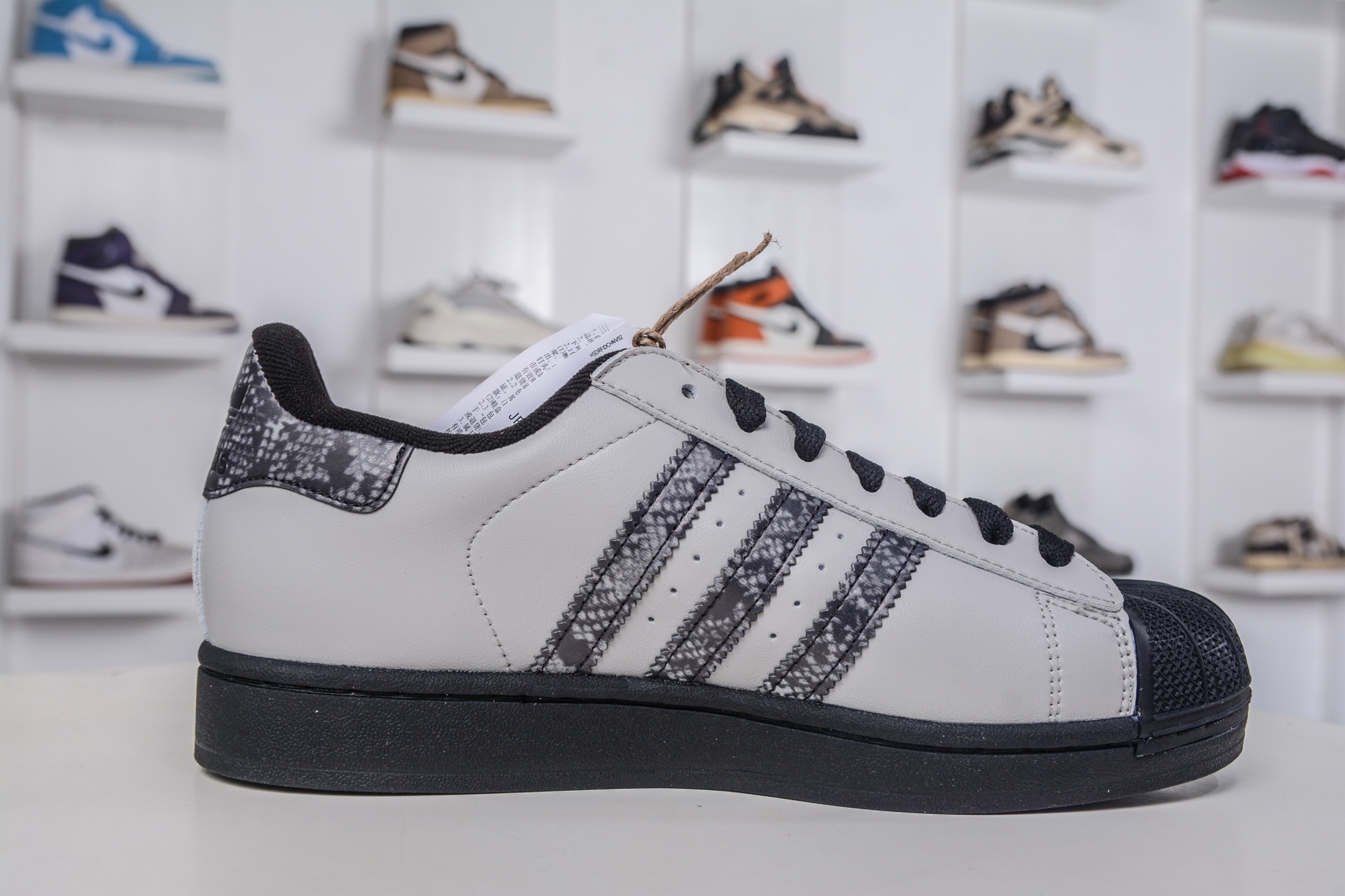 140 AD Originals Superstar 2 贝壳头 灰黑蛇纹 JP6059-Chinese UA Cheap High Quatity Brand Clothes Bags handbags Sneakers wholesale wholesaler seller from China Factory suppliers Fashion Clothing Shoes best Quality Beautiful Price 140 AD Originals Superstar 2 贝壳头 灰黑蛇纹 JP6059