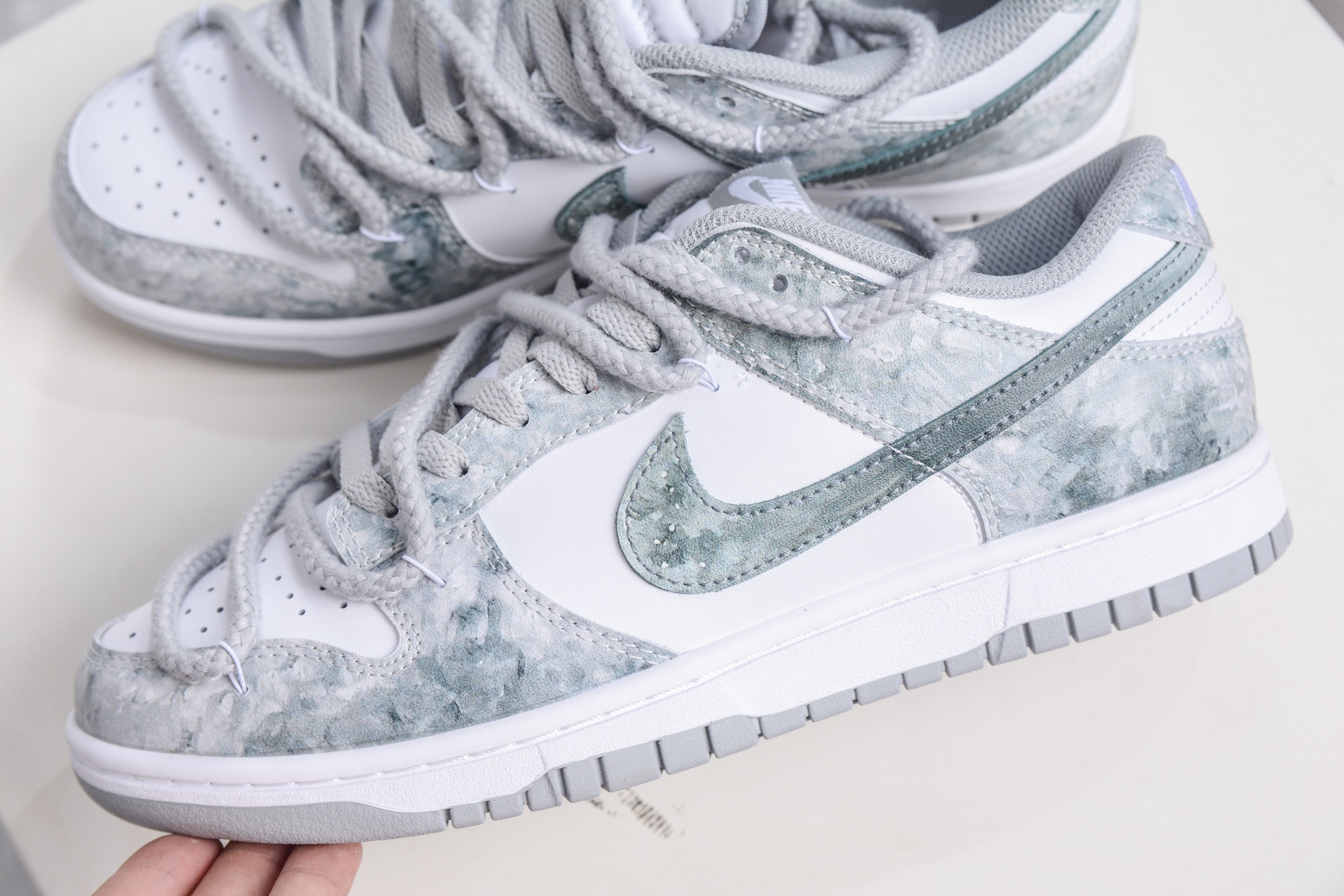 Nike Dunk Low 凝灰纪元 灰色 HF5441-105