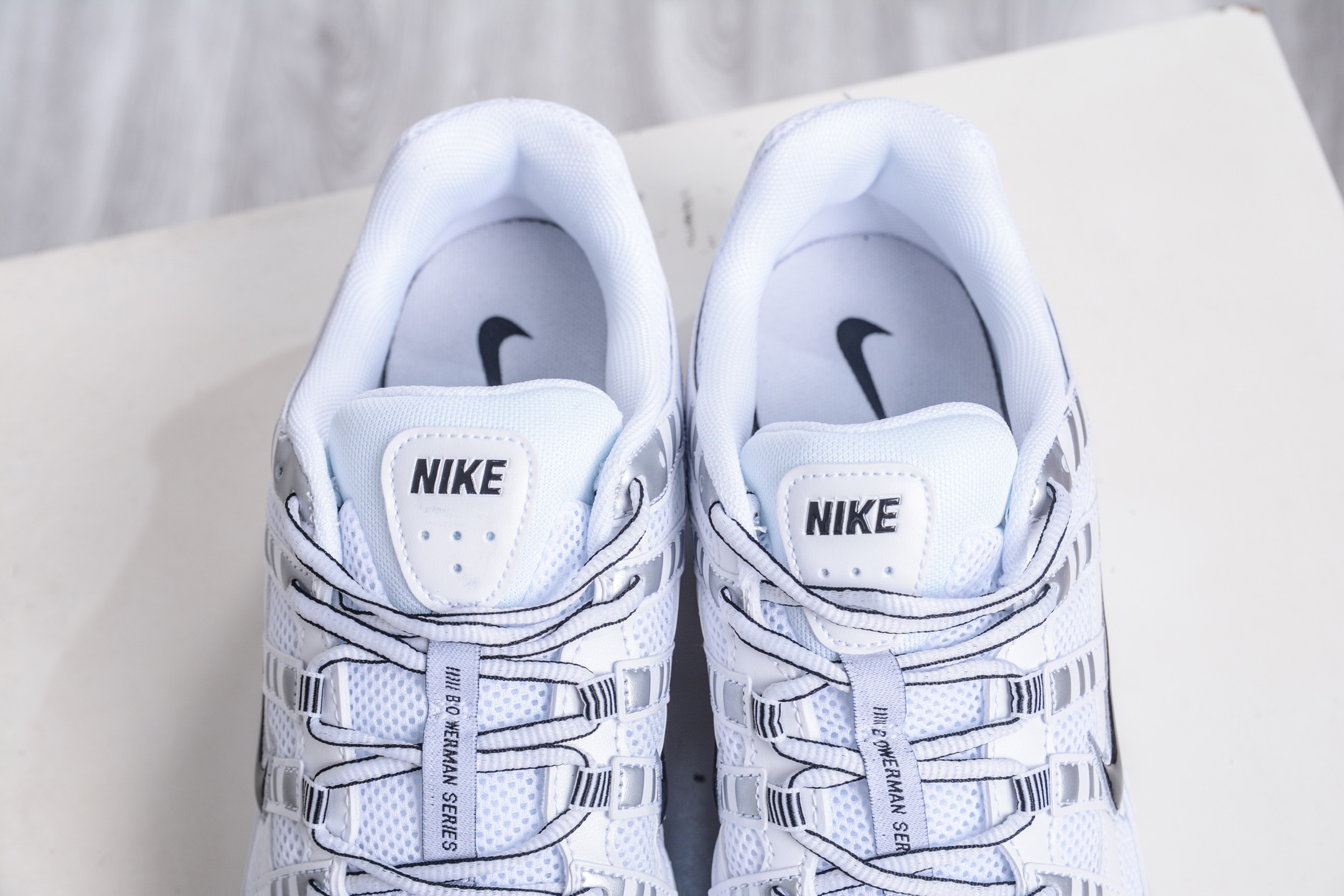 180 X版 NK P-6000 系列低帮复古老爹风休闲运动舒适慢跑鞋 CD6404-107