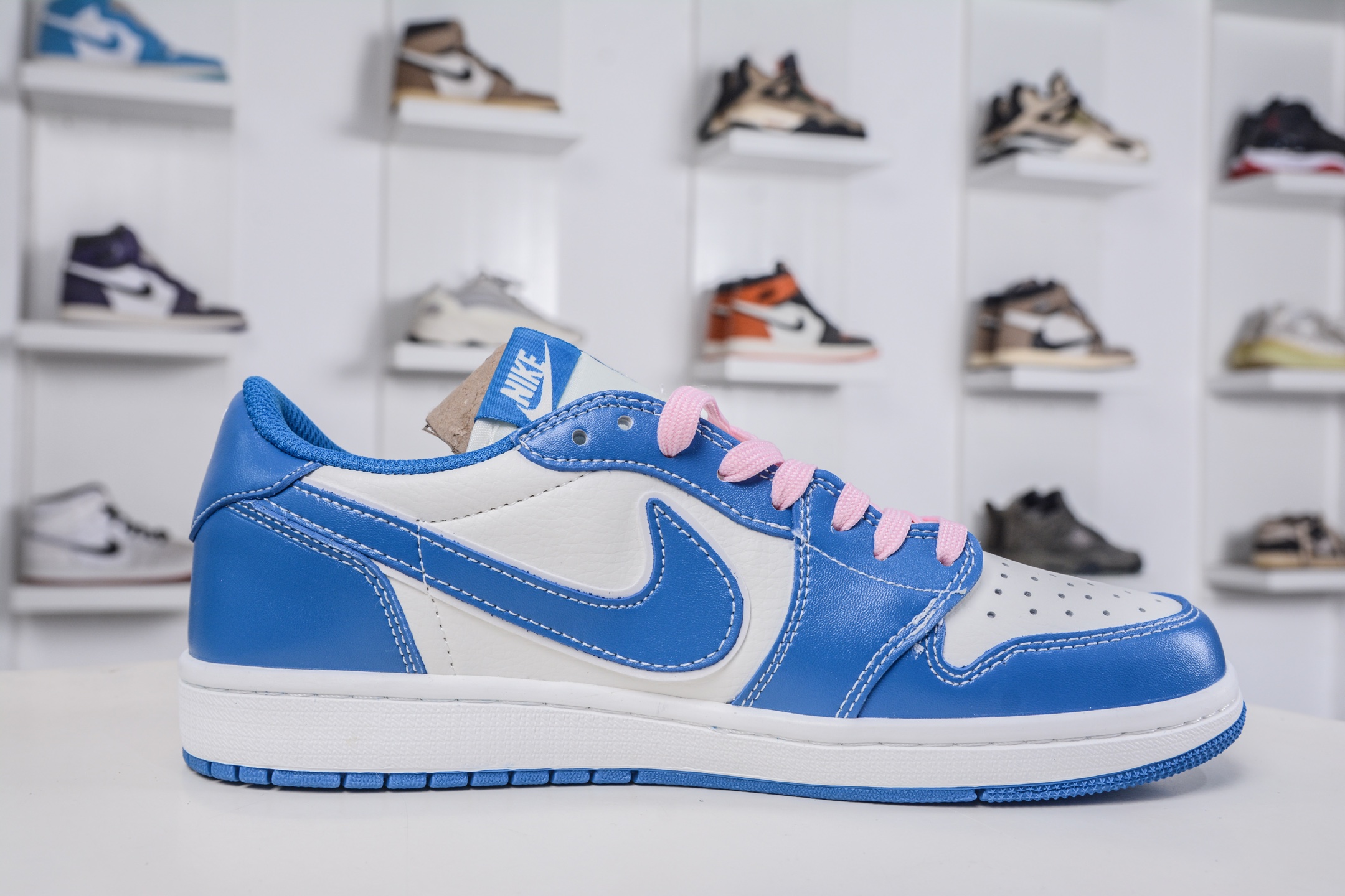 TS x Air Jordan 1 AJ1 Low 倒钩低帮 卡通蓝 DZ5899-023-莆田鞋,莆田鞋货源,高仿鞋,高仿鞋货源,安福档口,莆田高仿鞋,莆田鞋批发,高仿鞋批发,莆田高仿运动鞋,高仿运动鞋,莆田运动鞋 TS x Air Jordan 1 AJ1 Low 倒钩低帮 卡通蓝 DZ5899-023