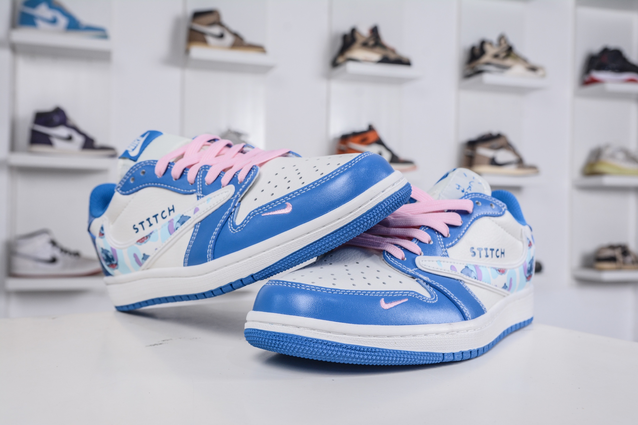 TS x Air Jordan 1 AJ1 Low 倒钩低帮 卡通蓝 DZ5899-023-莆田鞋,莆田鞋货源,高仿鞋,高仿鞋货源,安福档口,莆田高仿鞋,莆田鞋批发,高仿鞋批发,莆田高仿运动鞋,高仿运动鞋,莆田运动鞋 TS x Air Jordan 1 AJ1 Low 倒钩低帮 卡通蓝 DZ5899-023