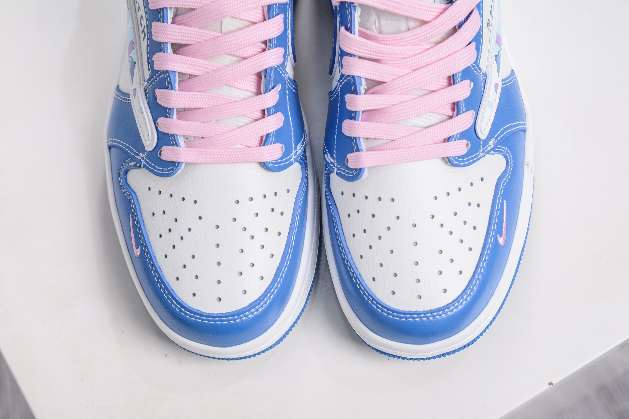 TS x Air Jordan 1 AJ1 Low 倒钩低帮 卡通蓝 DZ5899-023-莆田鞋,莆田鞋货源,高仿鞋,高仿鞋货源,安福档口,莆田高仿鞋,莆田鞋批发,高仿鞋批发,莆田高仿运动鞋,高仿运动鞋,莆田运动鞋 TS x Air Jordan 1 AJ1 Low 倒钩低帮 卡通蓝 DZ5899-023