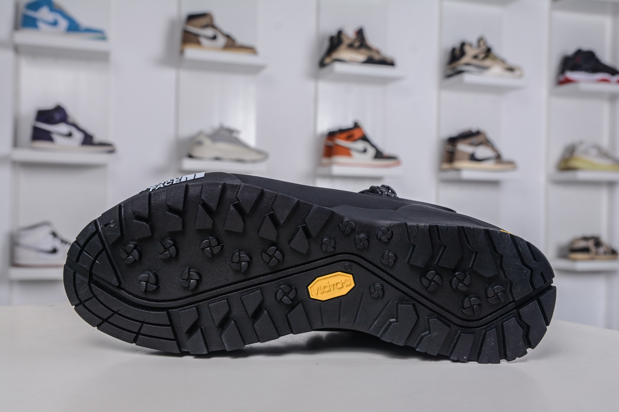 240 The North Face 北面 高帮 秋冬季户外耐磨徒步鞋 舒适运动越野登山鞋