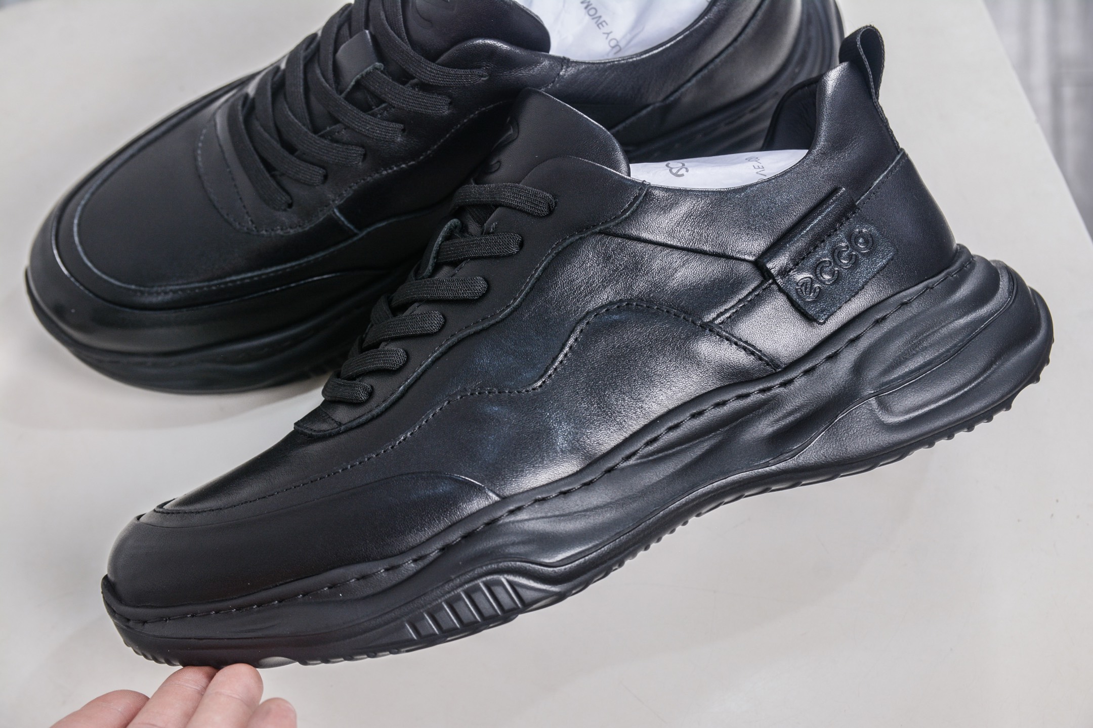 300 Ecco/爱步 灵动系列 秋冬新款 百搭舒适厚底休闲运动男鞋 518821 01 001-Chinese UA Cheap High Quatity Brand Clothes Bags handbags Sneakers wholesale wholesaler seller from China Factory suppliers Fashion Clothing Shoes best Quality Beautiful Price 300 Ecco/爱步 灵动系列 秋冬新款 百搭舒适厚底休闲运动男鞋 518821 01 001