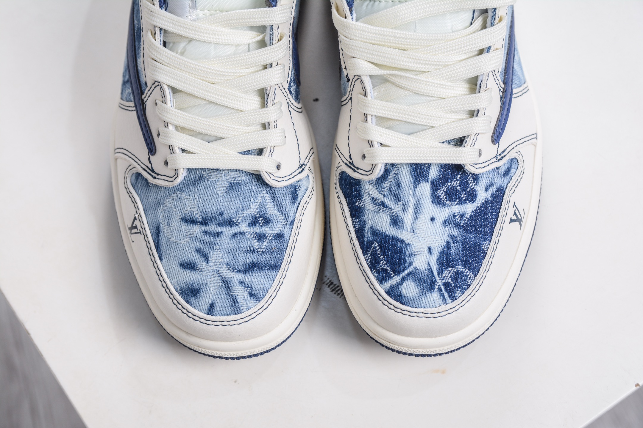 270 TS x Air Jordan x Louis VuittAJ1 Low 倒钩低帮LV联名-米白水洗蓝 LD2028-046