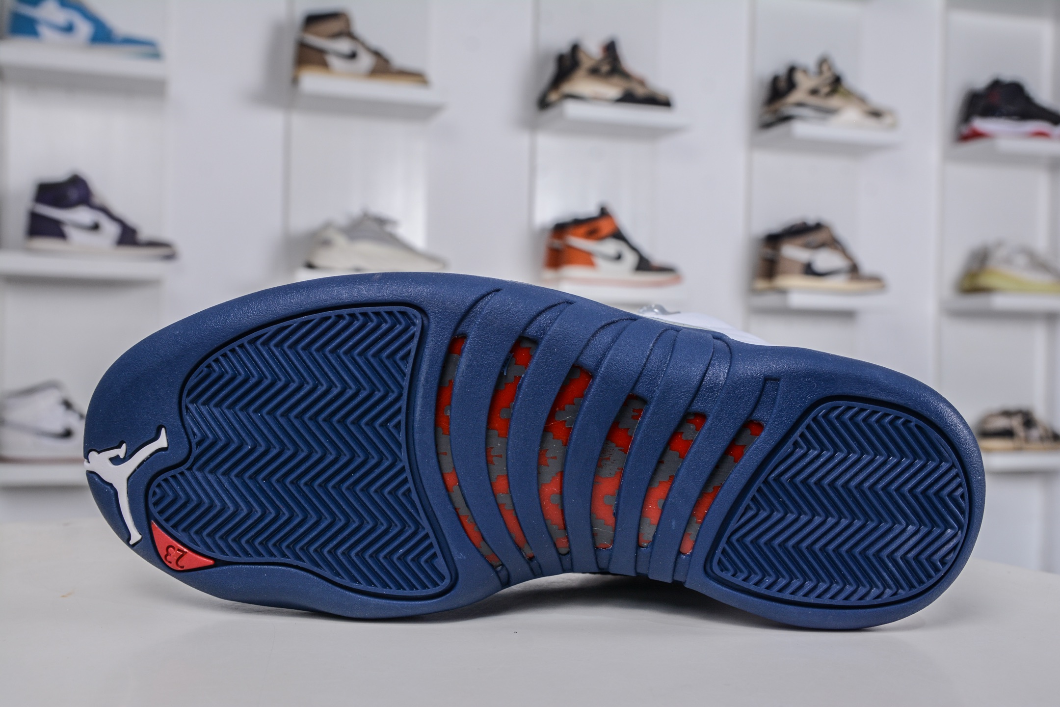 270 Air Jordan 12 Retro AJ12 复刻男子运动鞋 CT8013-114