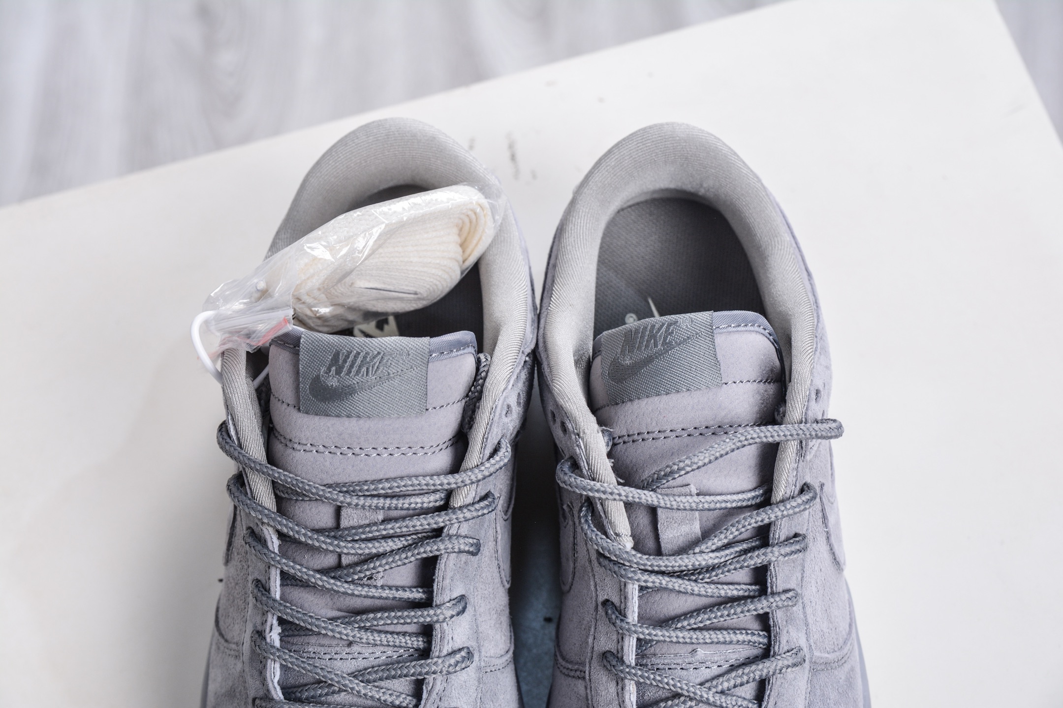 270 Nike SB Dunk Low x Superme SUP联名-猪八灰色 DD1988-003