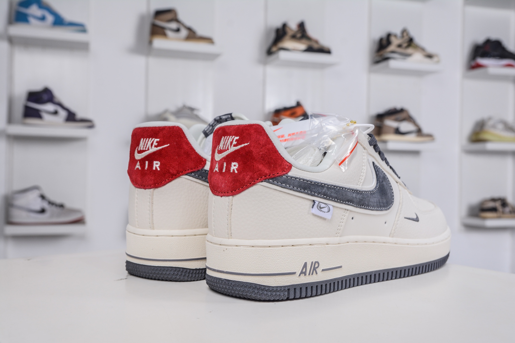 260 Nike Air Force 1 Low 07 米灰红 DD1982-325