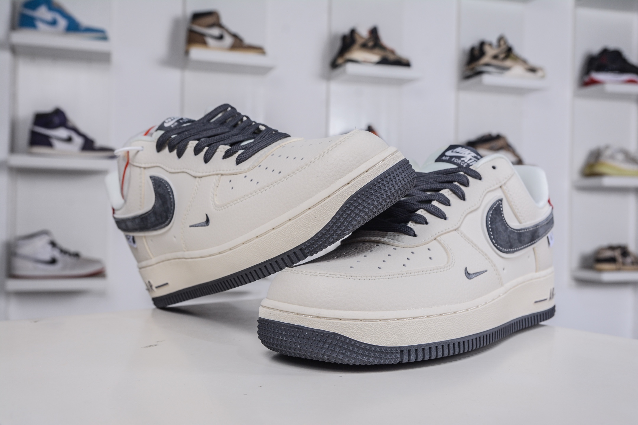 260 Nike Air Force 1 Low 07 米灰红 DD1982-325