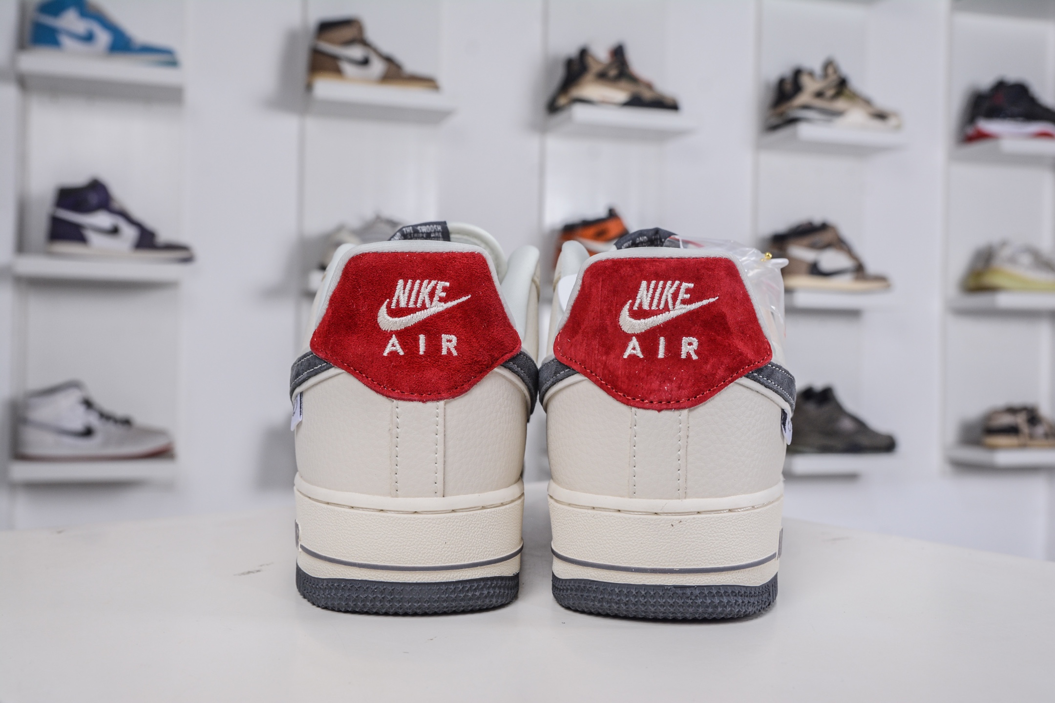 260 Nike Air Force 1 Low 07 米灰红 DD1982-325