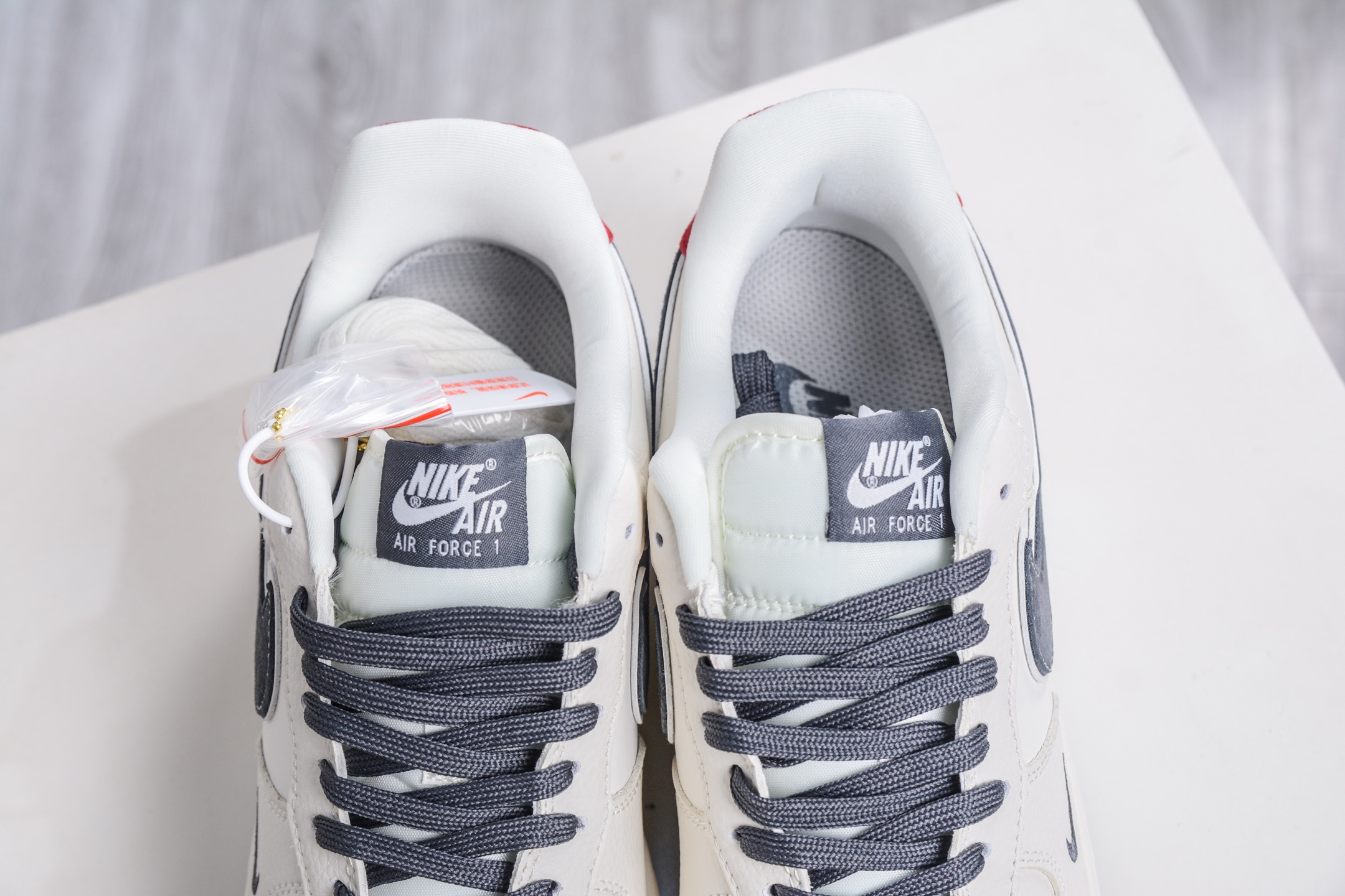 260 Nike Air Force 1 Low 07 米灰红 DD1982-325