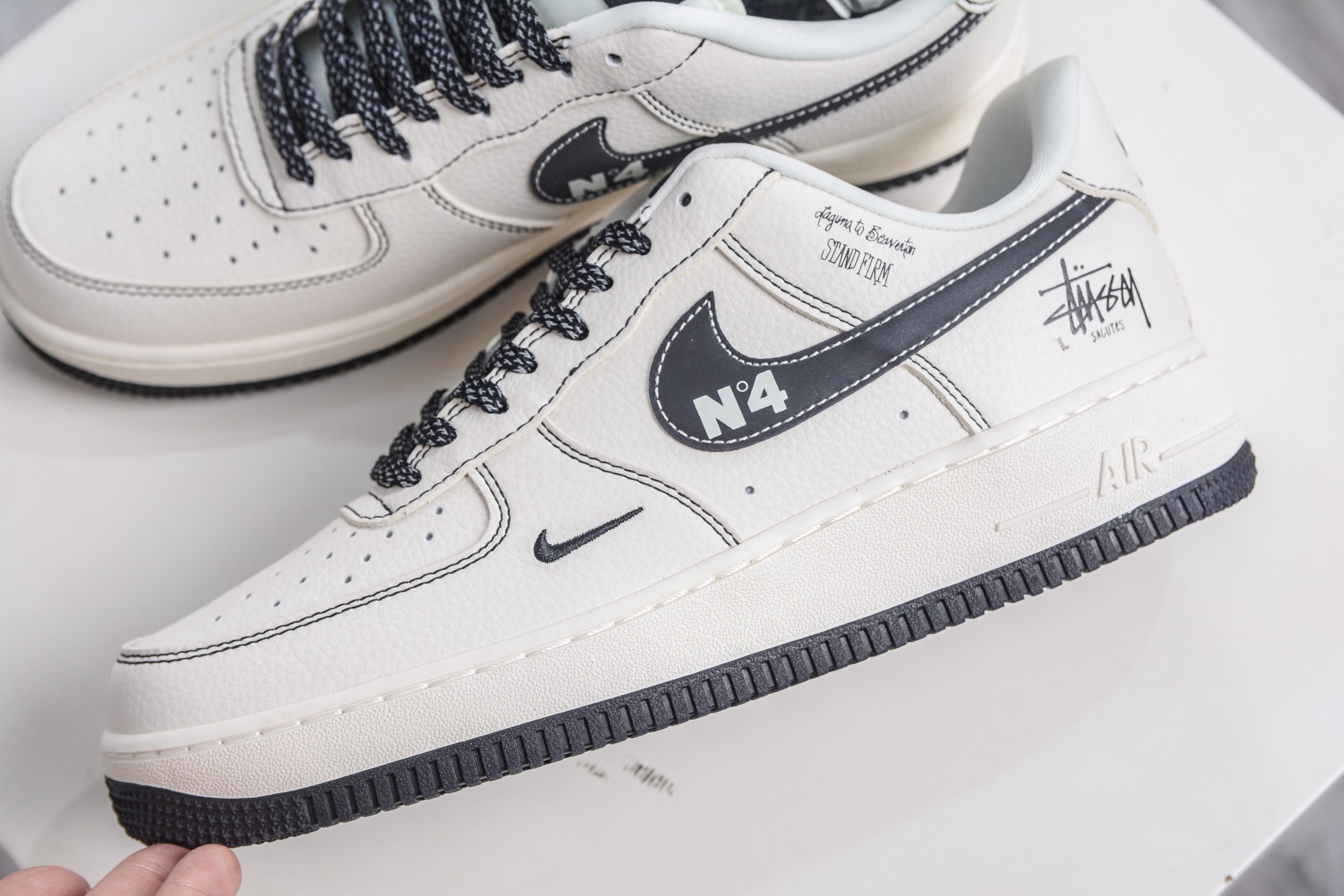 260 Stussy x NIke Air Force 1 斯图西联名-米白黑 DD1982-329