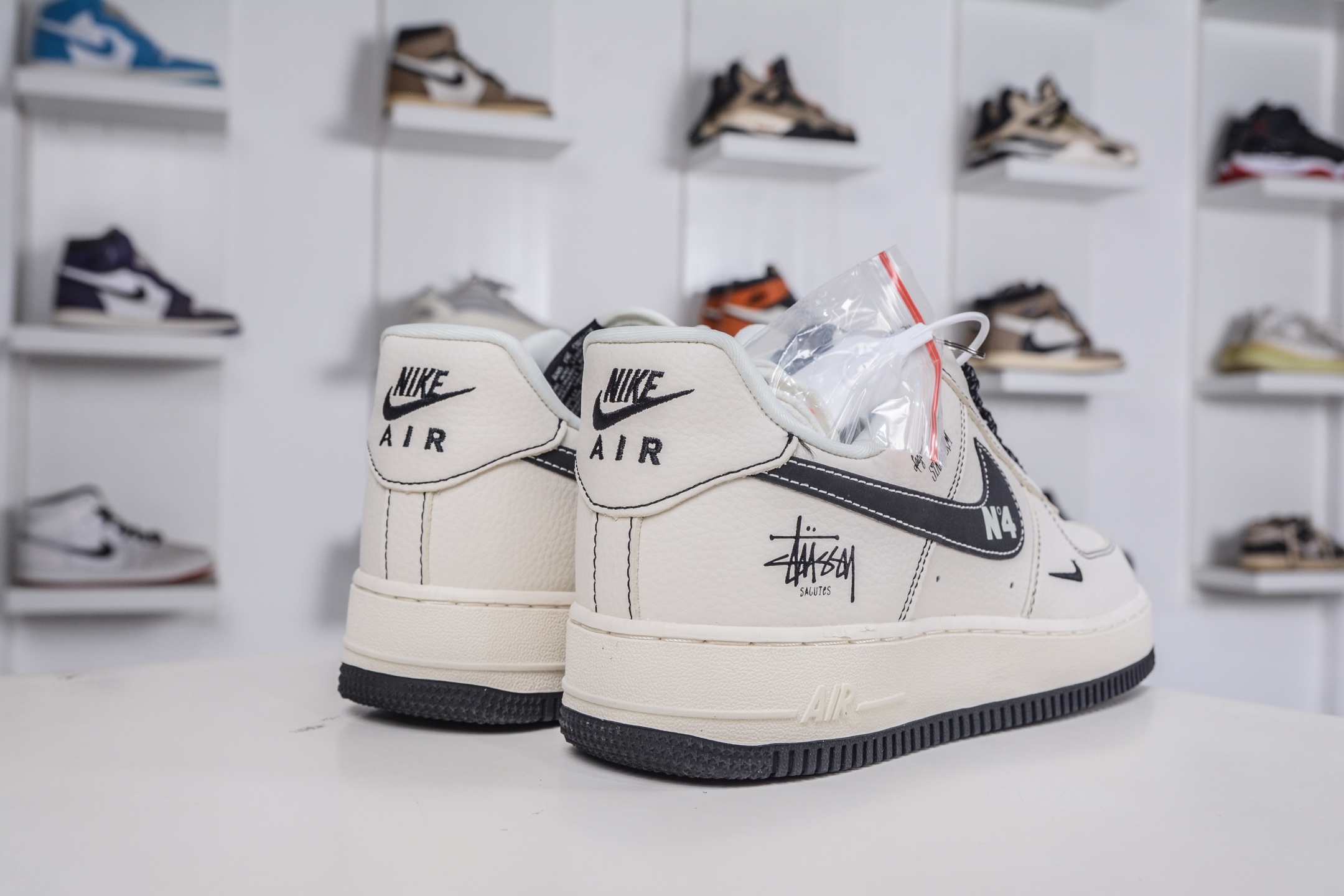260 Stussy x NIke Air Force 1 斯图西联名-米白黑 DD1982-329