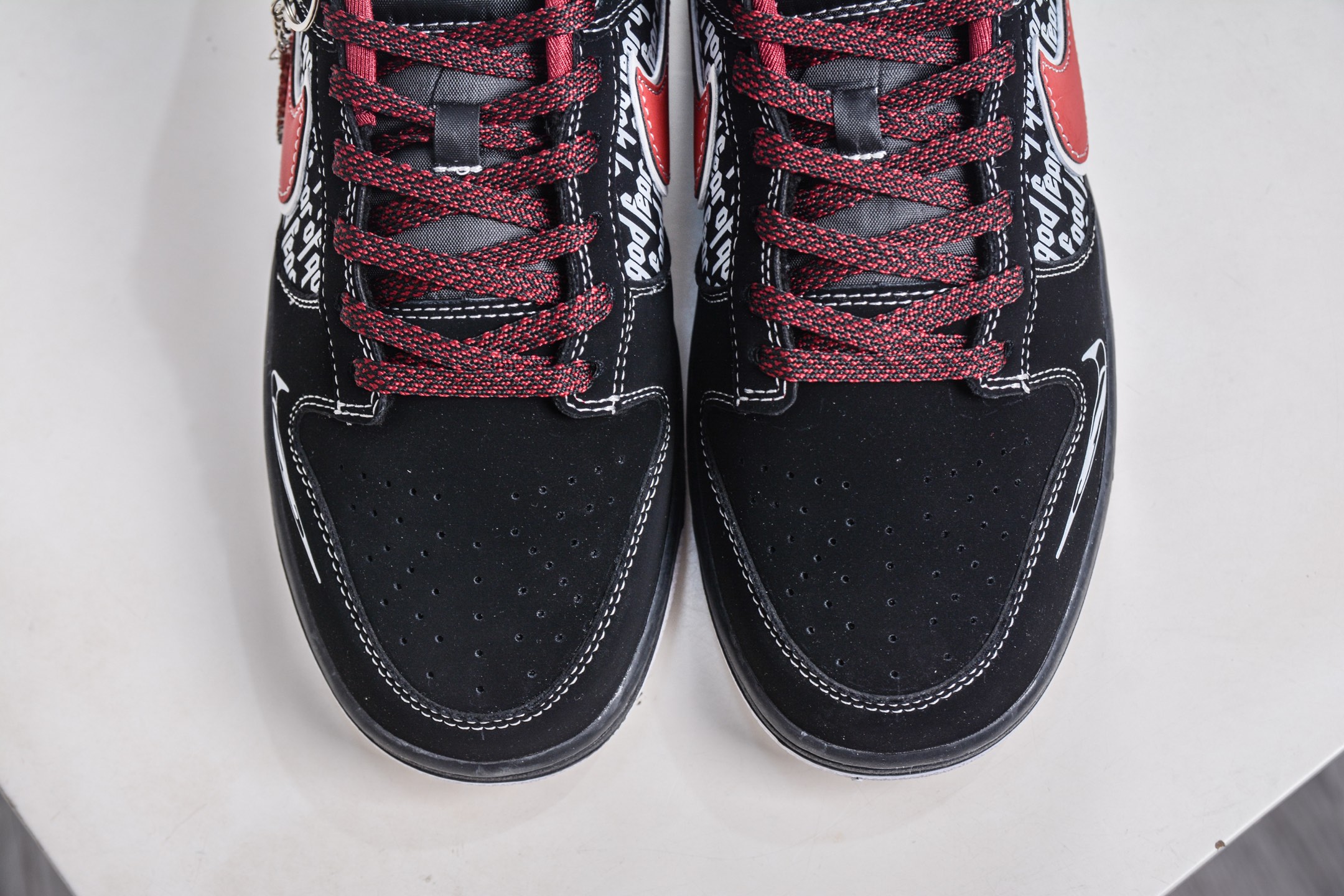 270 Nike SB Dunk Low x Fera Of God FOG联名-字母黑红勾 KK1333-051