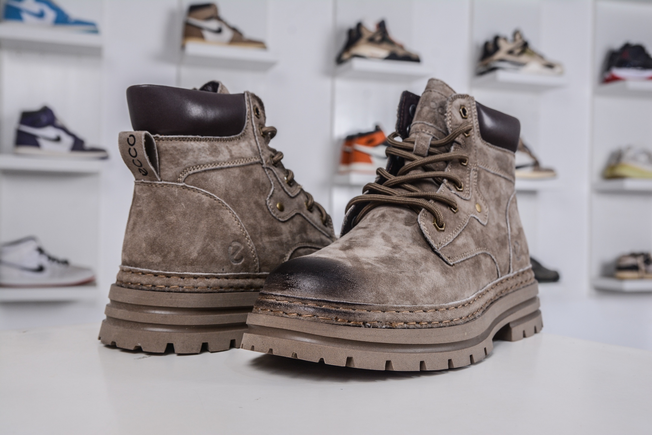 280 ECCO爱步男鞋大黄靴 防滑厚底马丁靴 工装靴真皮靴