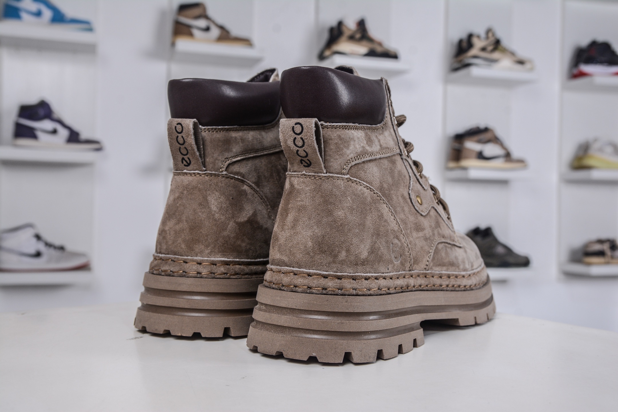 280 ECCO爱步男鞋大黄靴 防滑厚底马丁靴 工装靴真皮靴