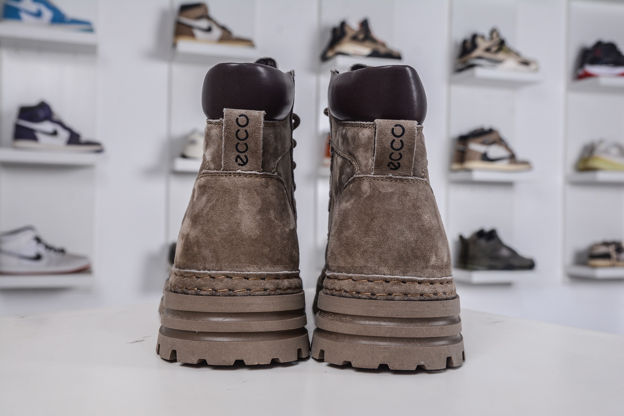 280 ECCO爱步男鞋大黄靴 防滑厚底马丁靴 工装靴真皮靴