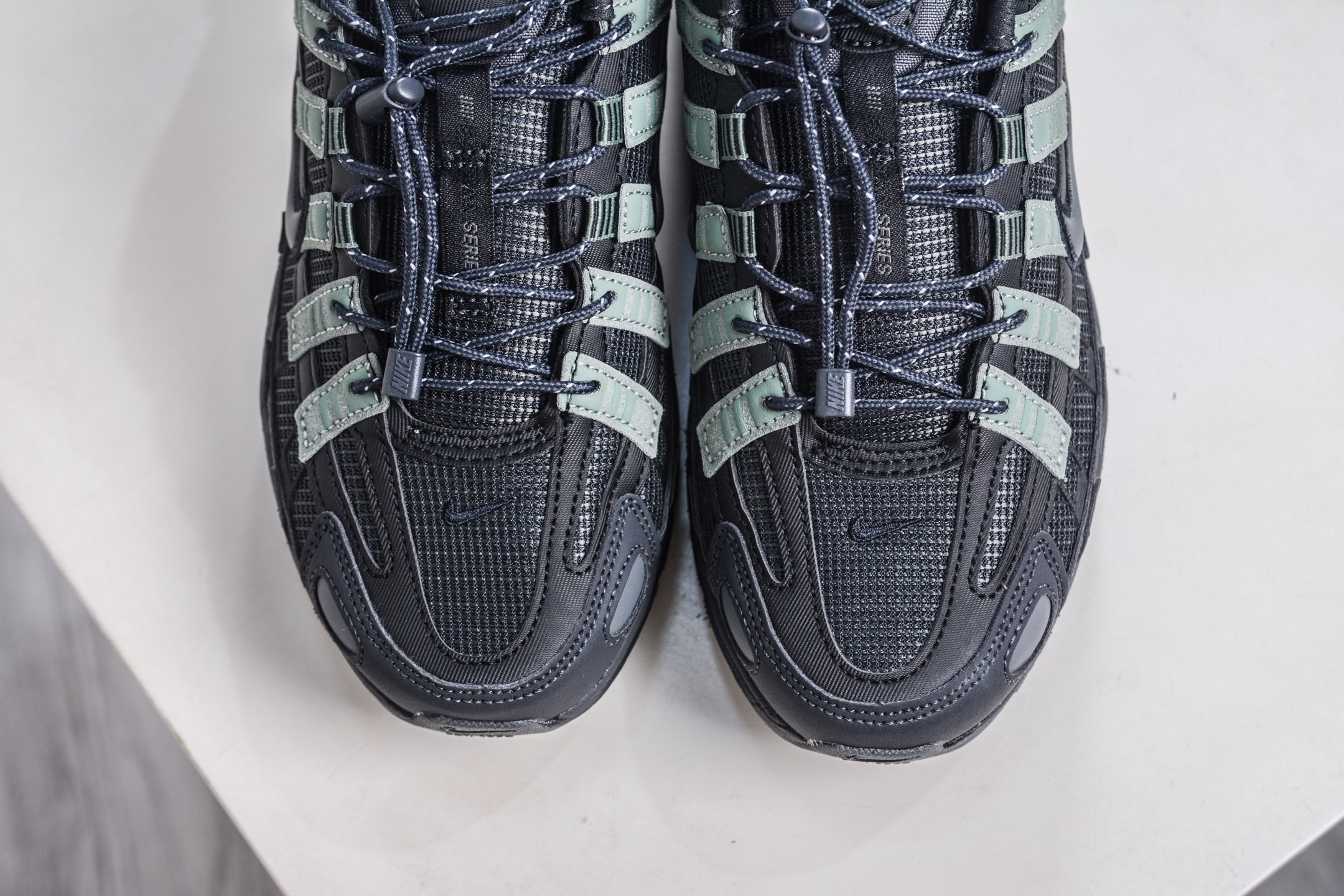 180 X版纯原 NK P-6000 系列低帮复古老爹风休闲运动舒适慢跑鞋 IM5997-060