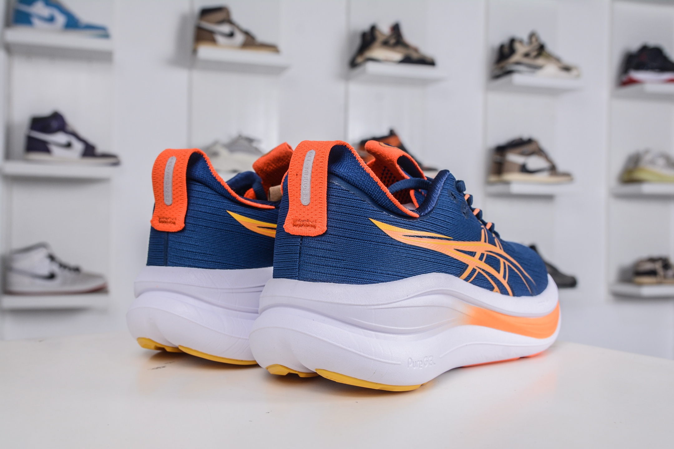 190 Asics GEL-Nimbus 28 亚瑟士缓震跑鞋 1011C752-010